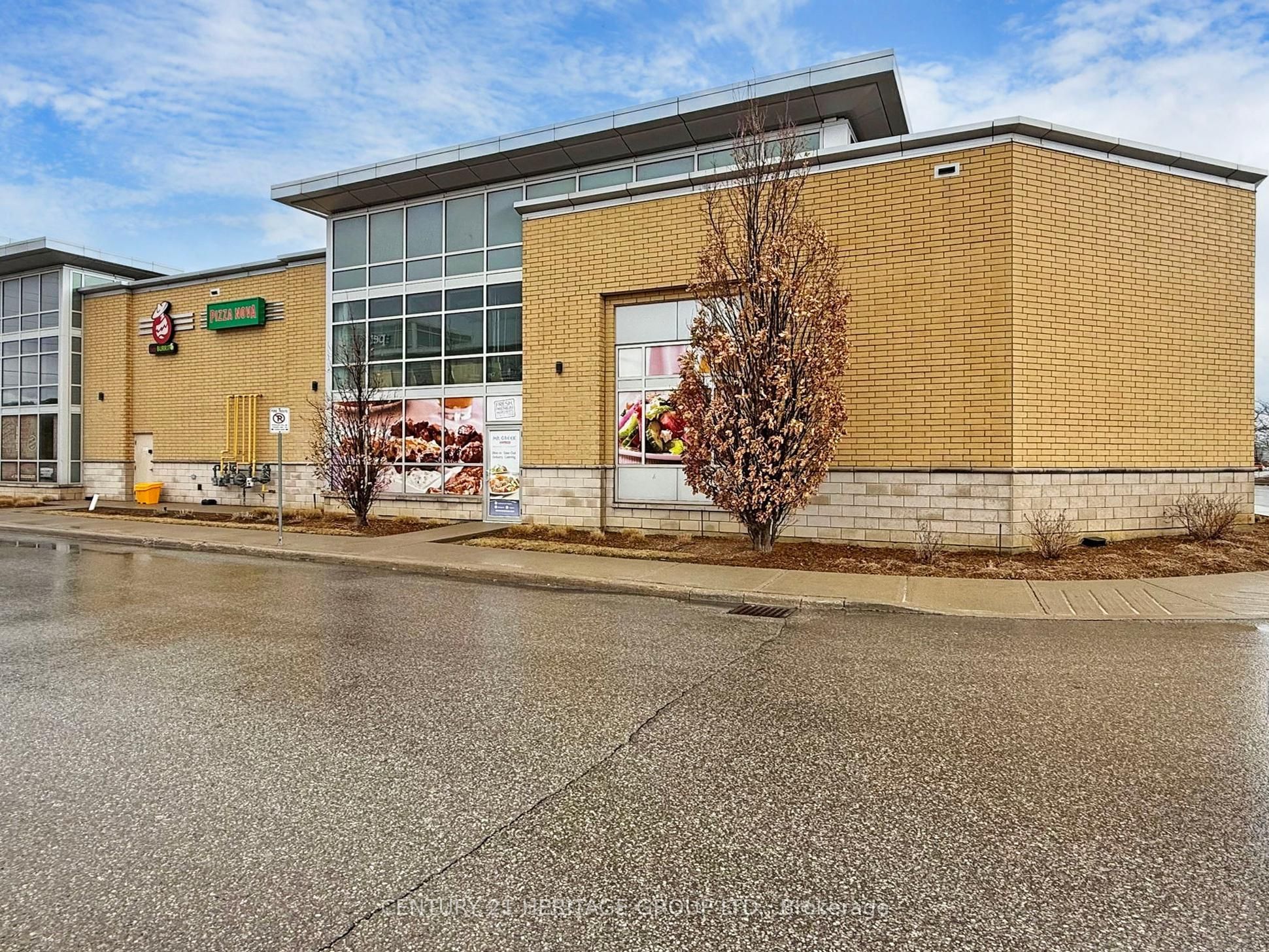 6015 Steeles Avenue Property Photo 34