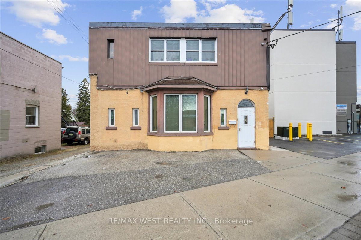 1408 Kingston Road Property Photo