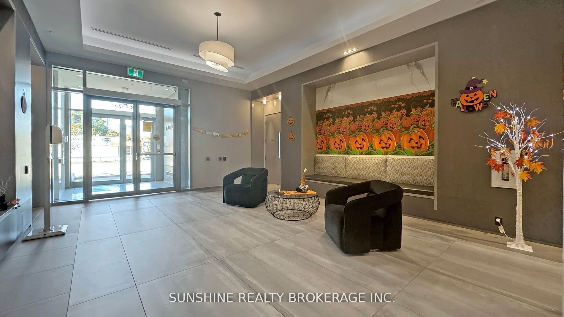 #522 - 3121 Sheppard Avenue Property Photo 3