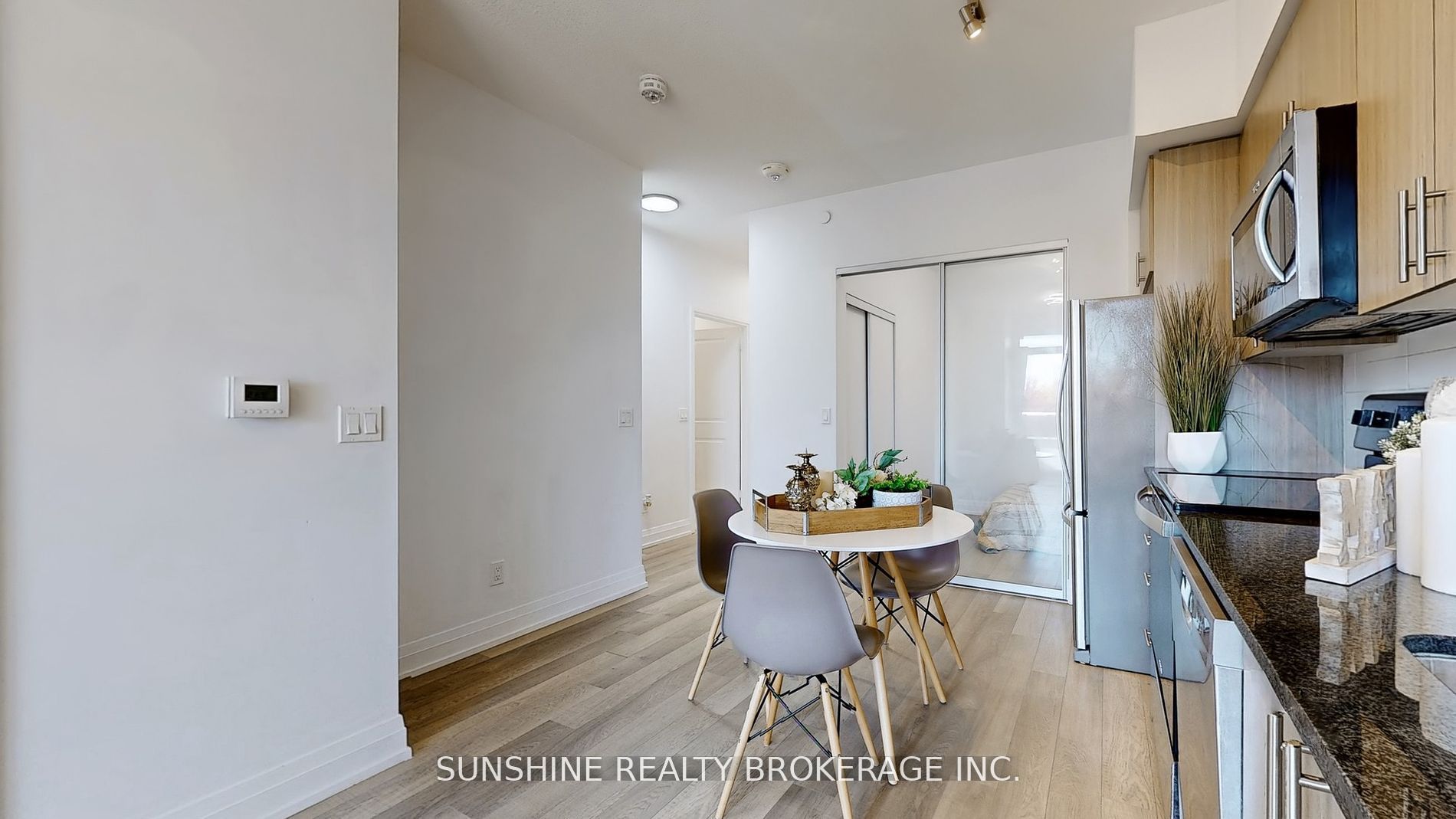 #522 - 3121 Sheppard Avenue Property Photo 20