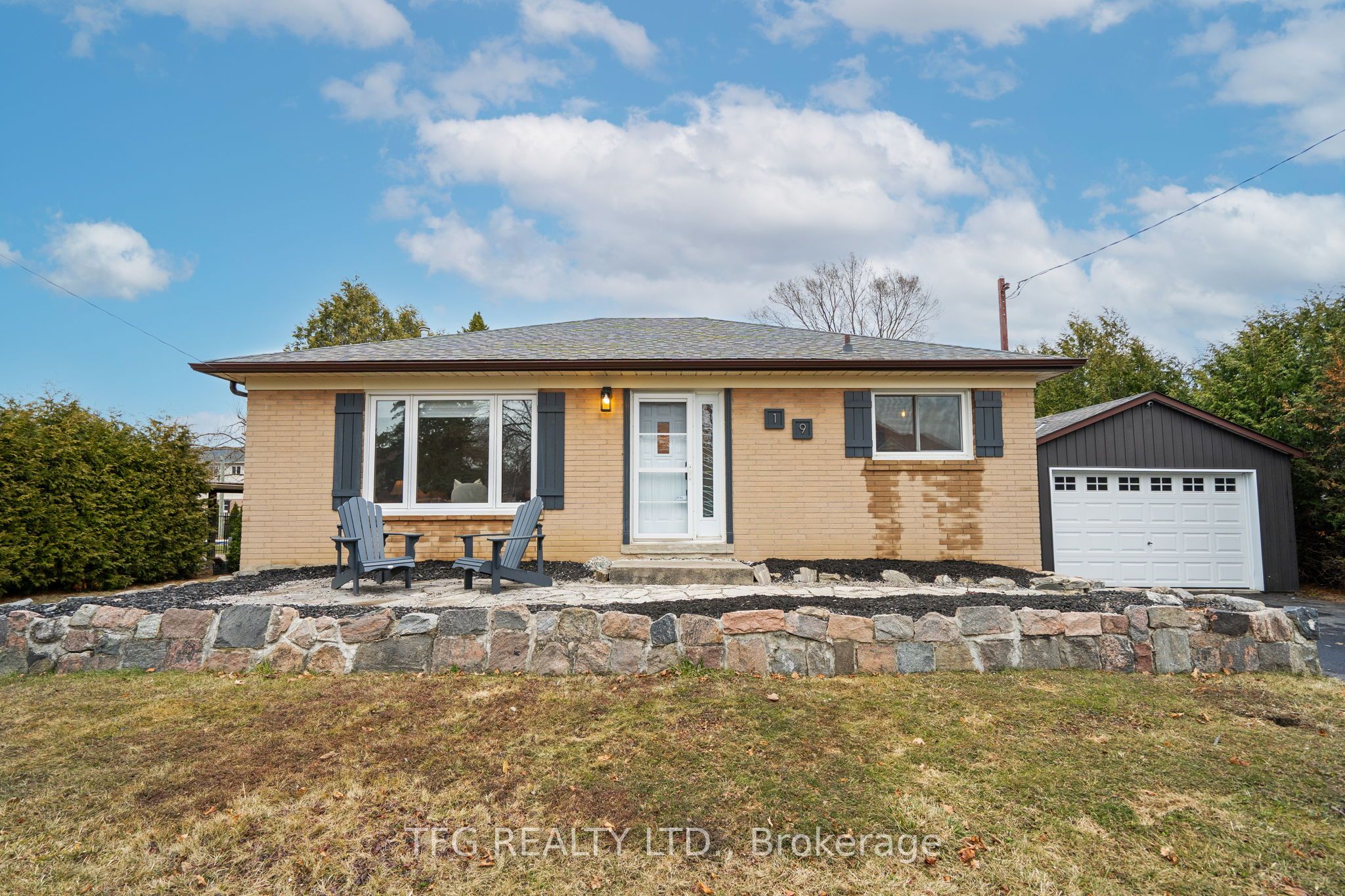 19 Torian Avenue Property Photo