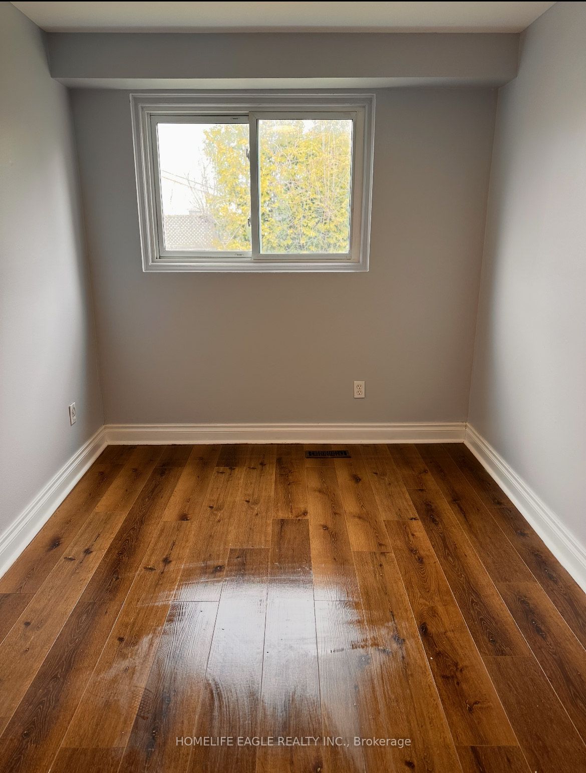 #lower - 38 Bolland Crescent Property Photo 9