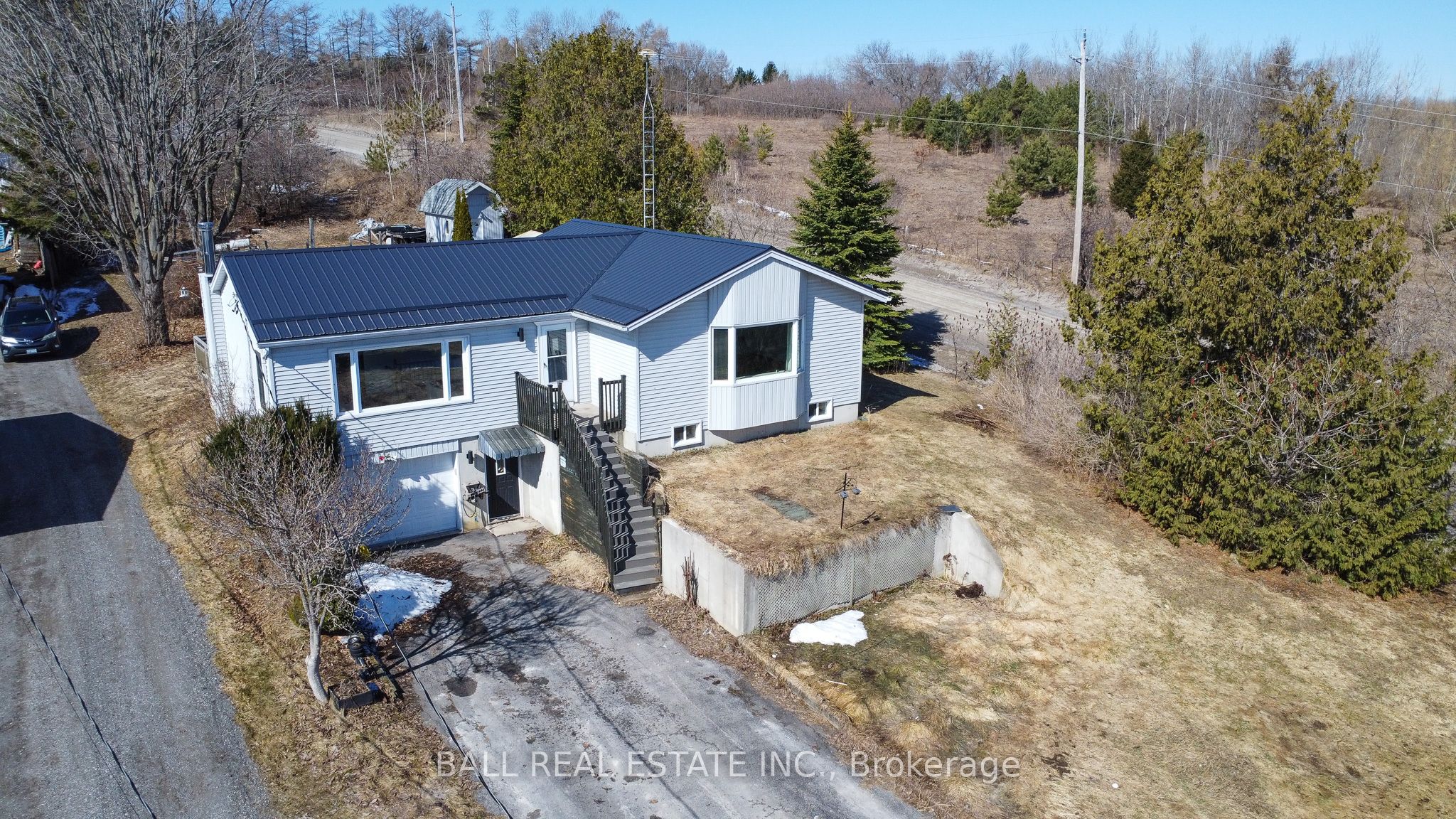 250 Carnegie Beach Road Property Photo
