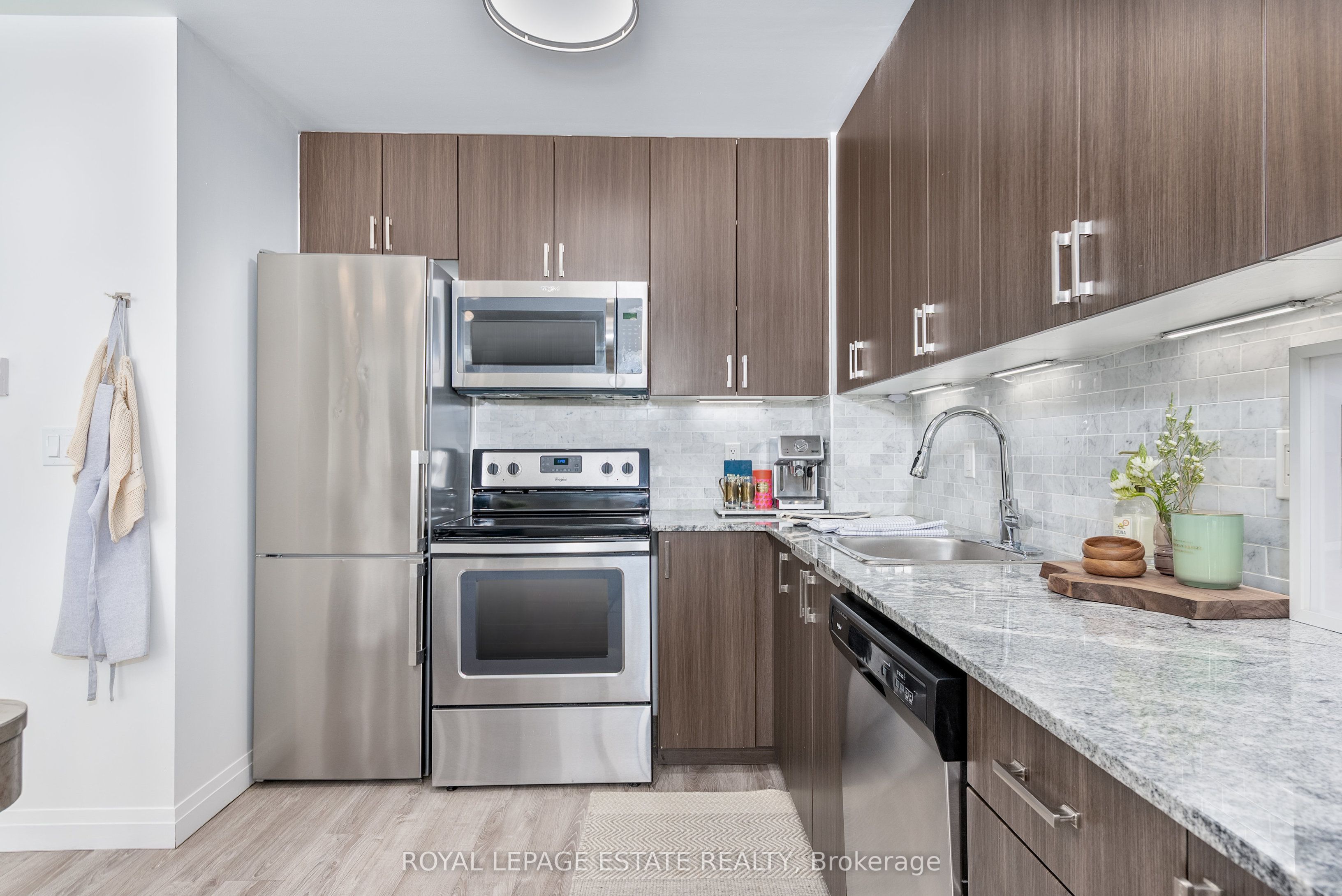 #118 - 22 East Haven Drive Property Photo 13