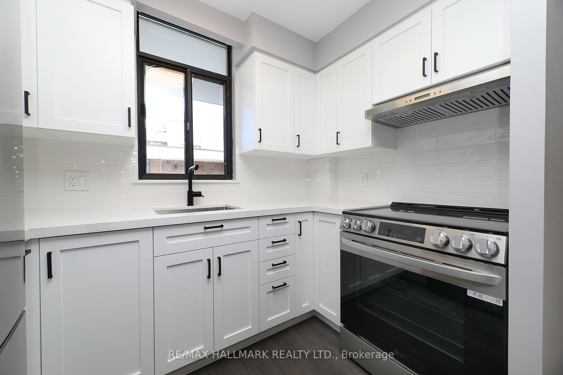 Toronto E10 Real Estate Listings Main Image