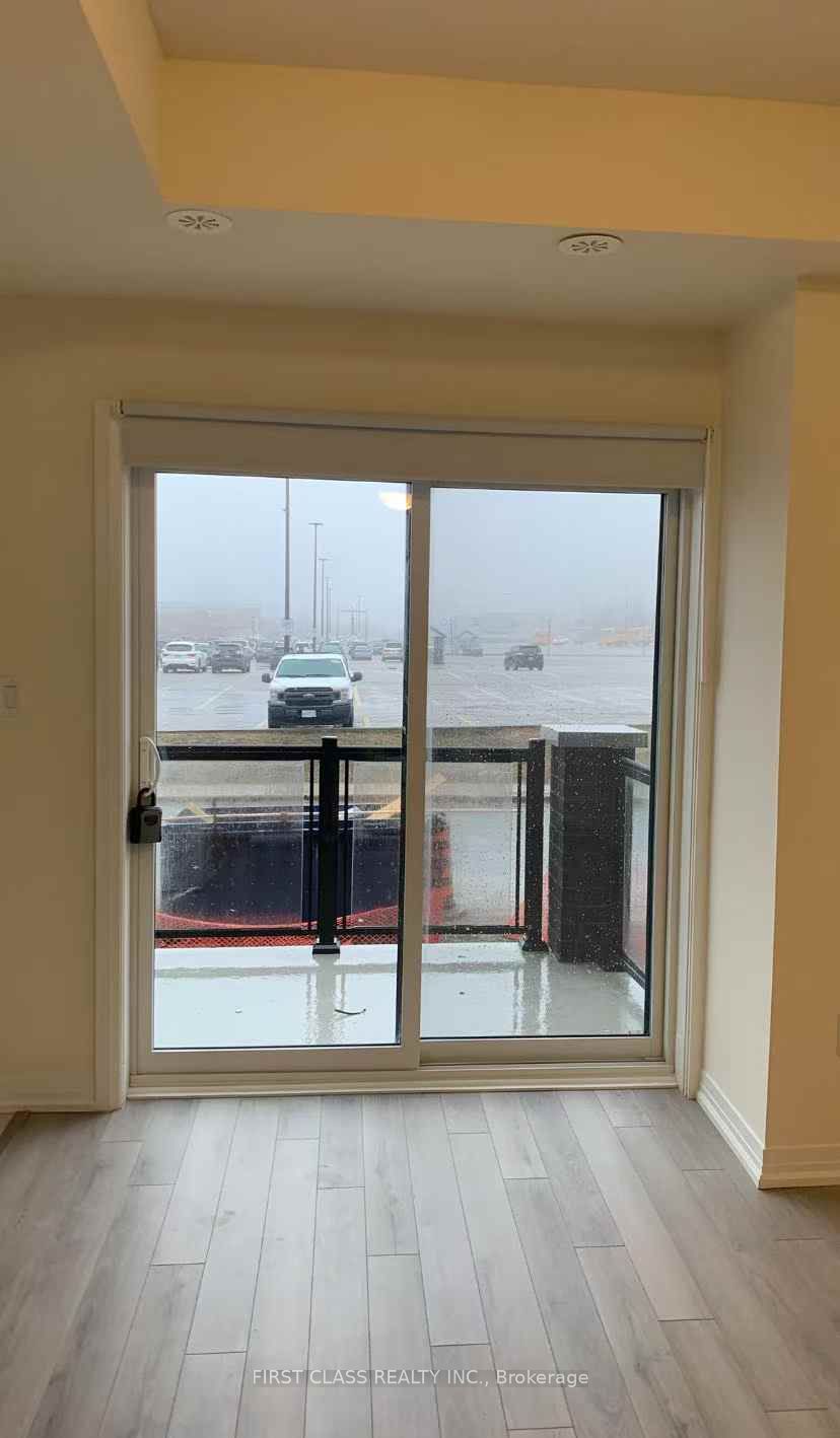 #18 - 10 Liben Way Property Photo