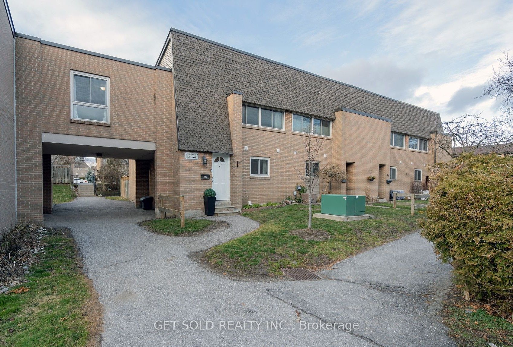 #57 - 1235 Radom Street Property Photo