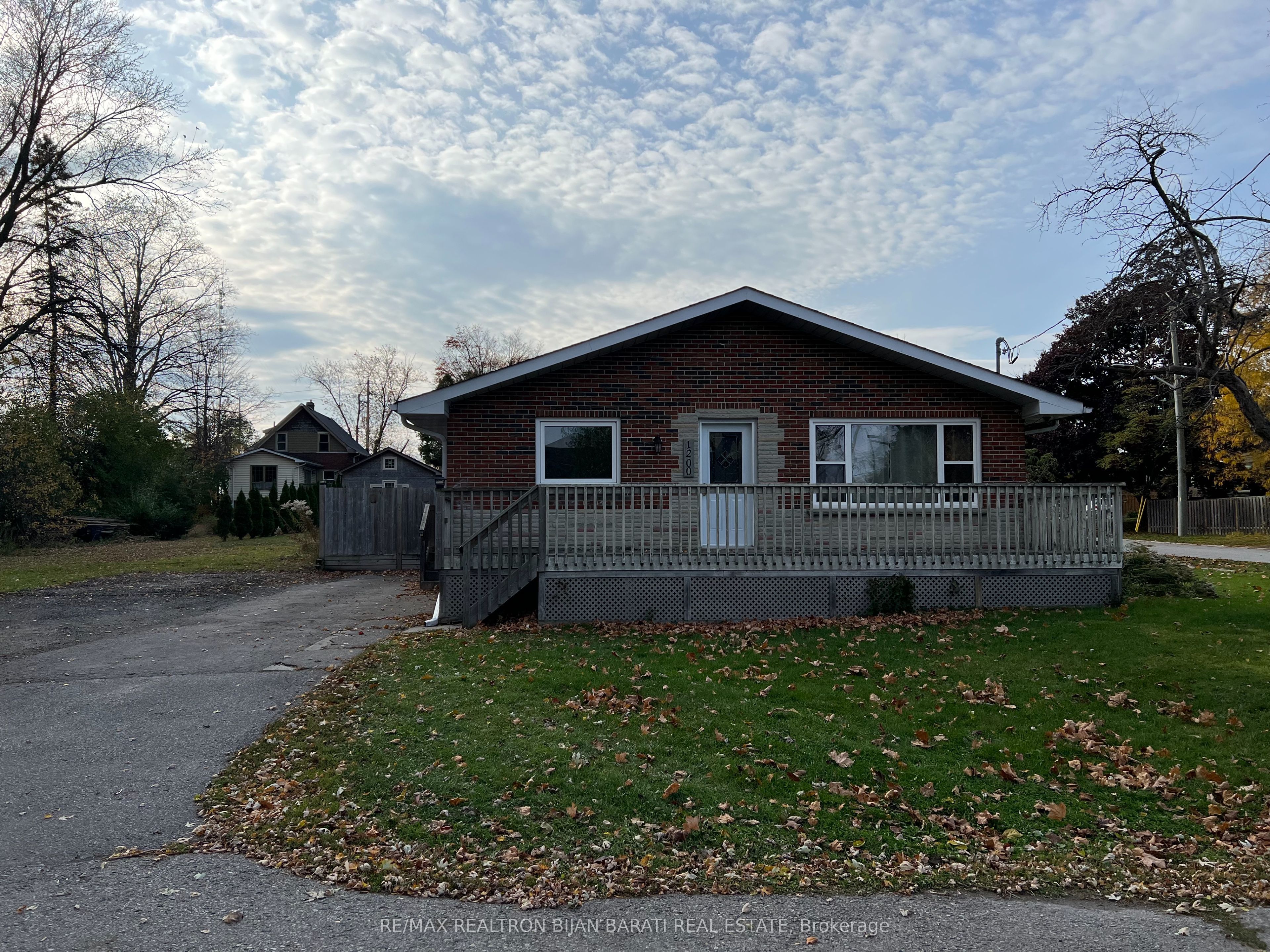 1200 Green Street Property Photo