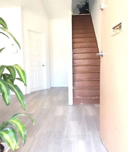3353 Danforth Avenue Property Photo 5