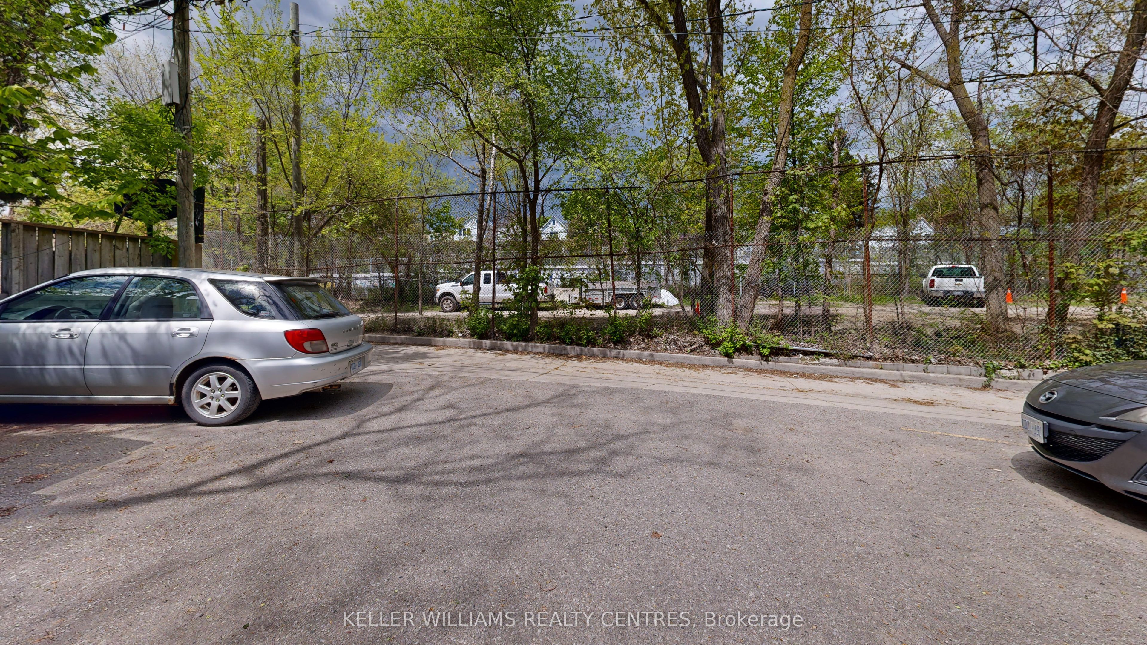 10 Ivy Avenue Property Photo 6