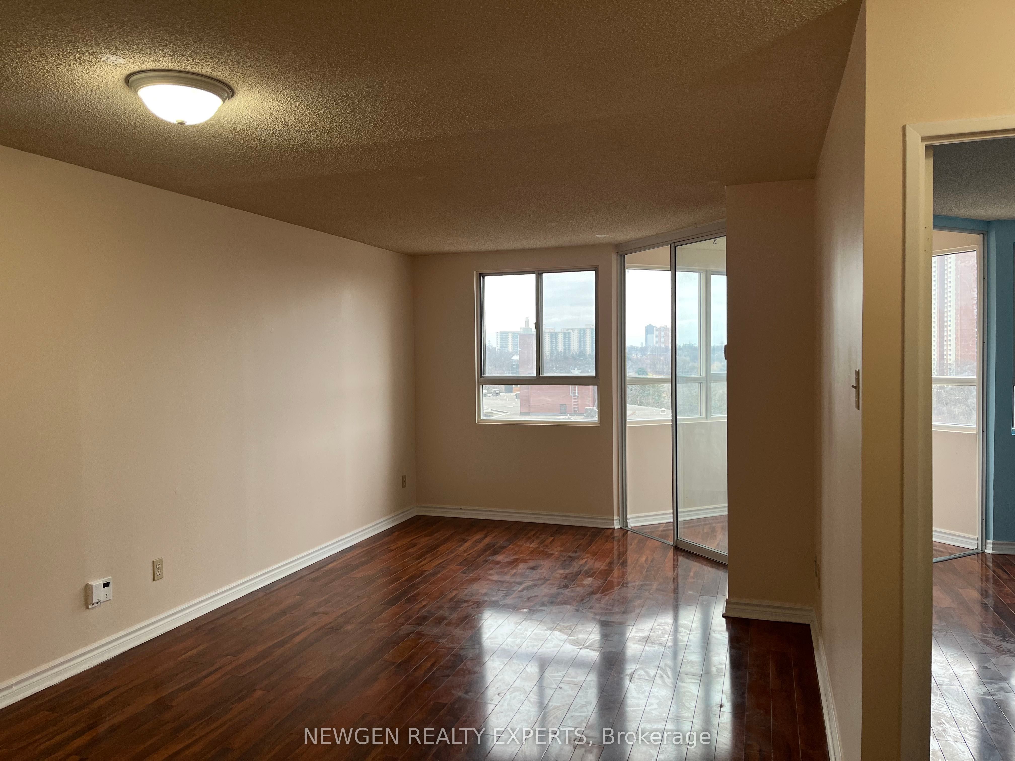 #1514 - 4 Park Vista Drive Property Photo 3