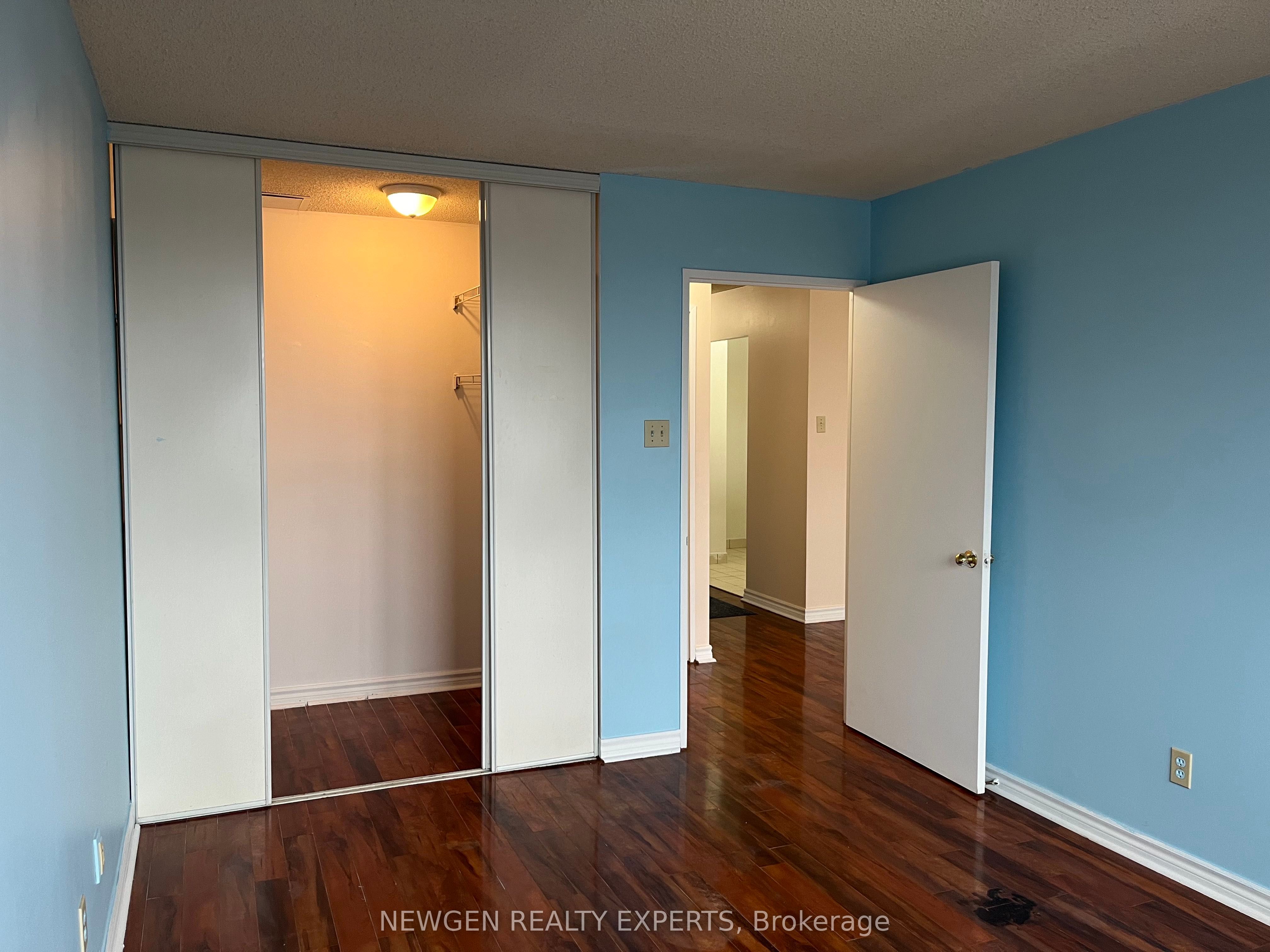 #1514 - 4 Park Vista Drive Property Photo 11