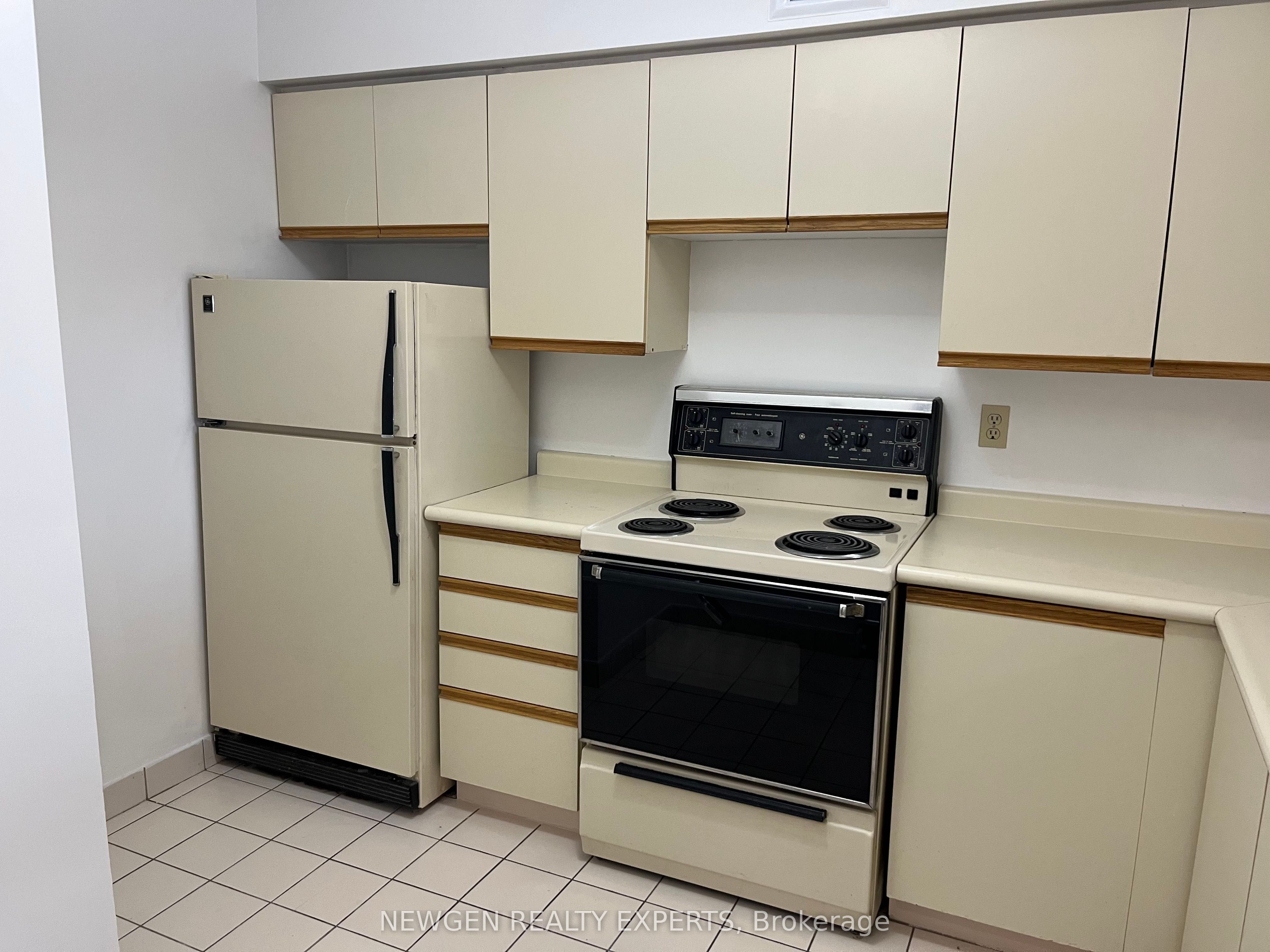 #1514 - 4 Park Vista Drive Property Photo 15