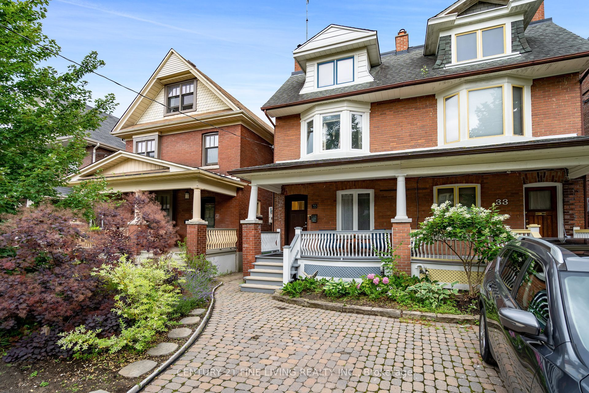 35 Columbine Avenue Property Photo