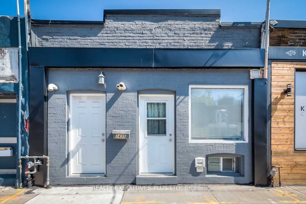 1435 Kingston Road Property Photo