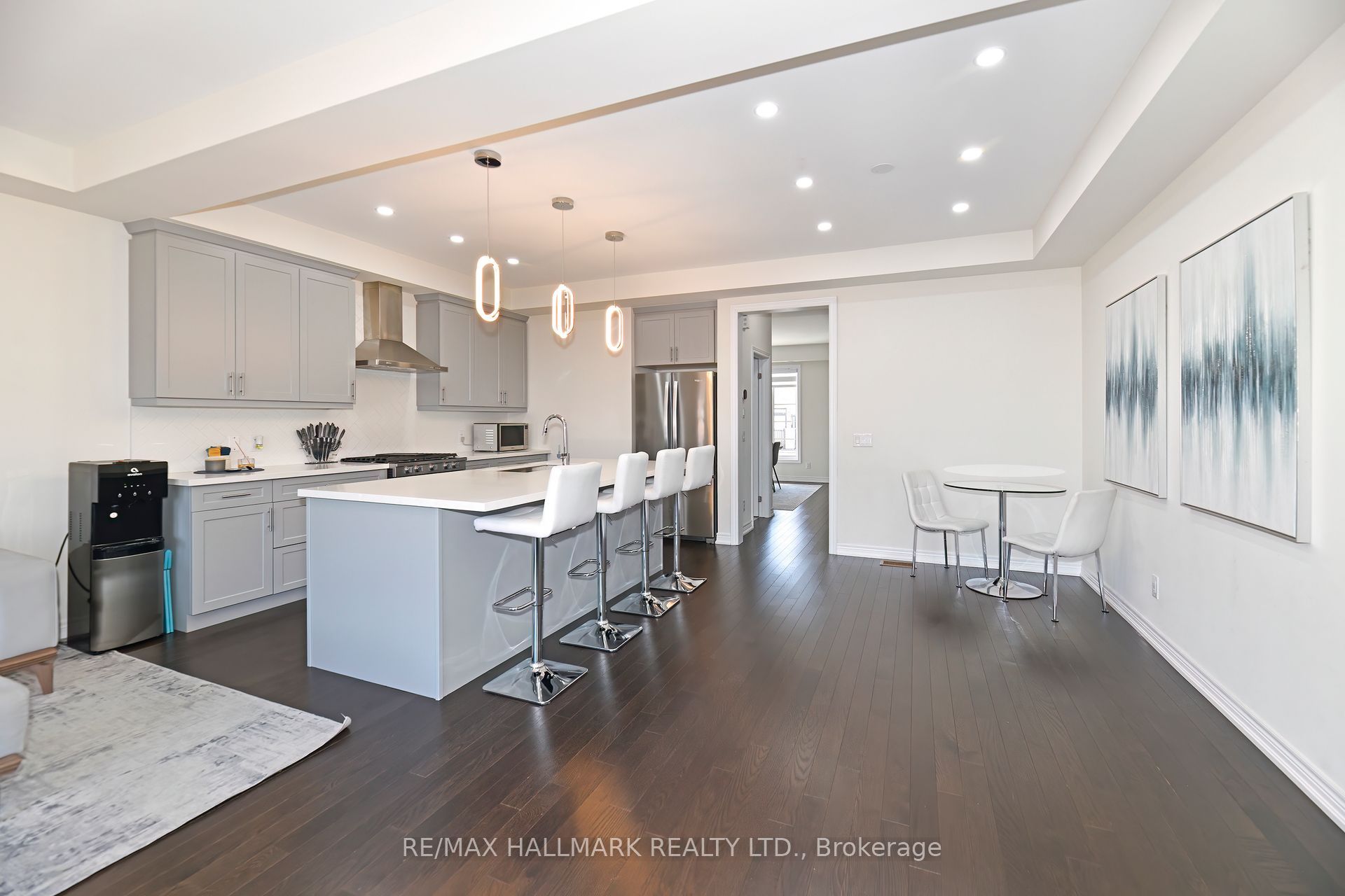 20 Icemaker Way Property Photo 1