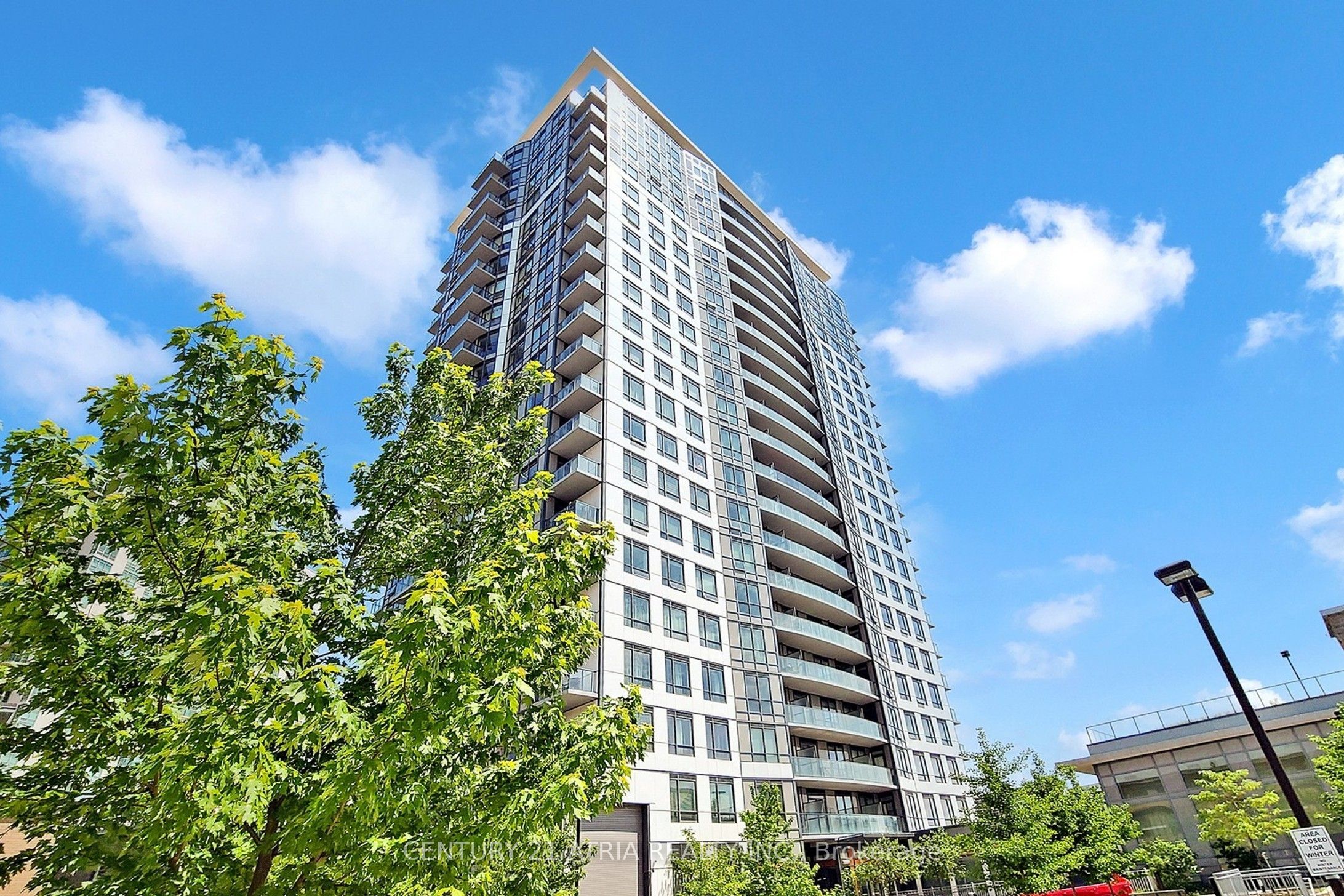Toronto E05 Real Estate Listings Main Image