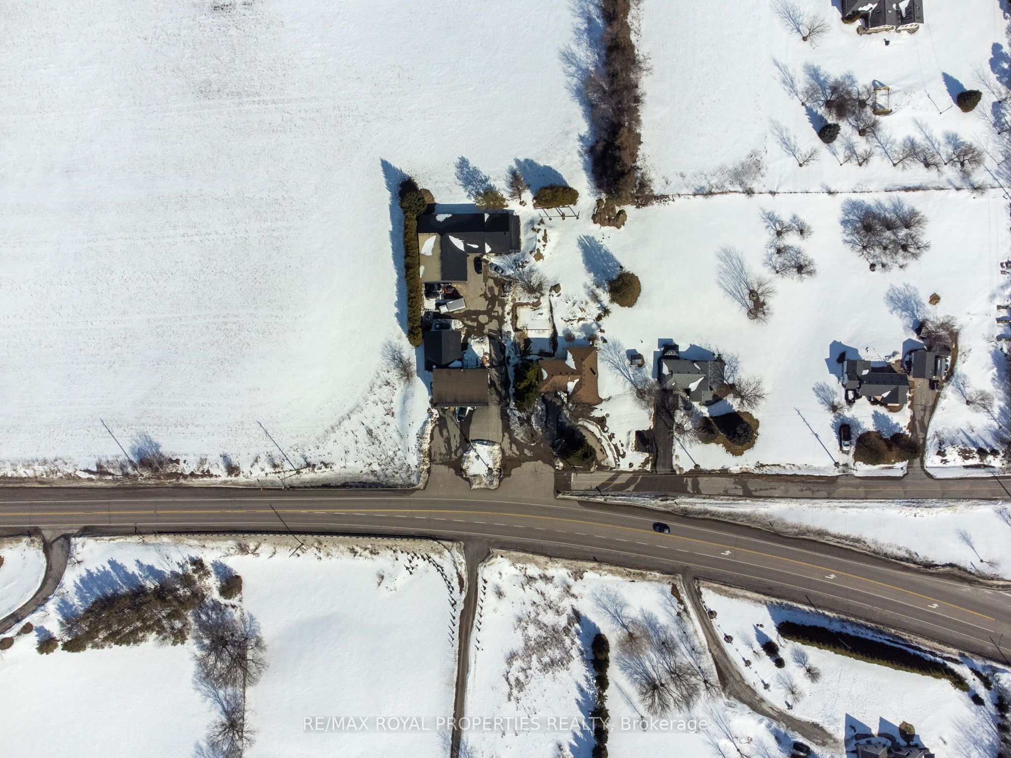11151 Simcoe Street Property Photo 4