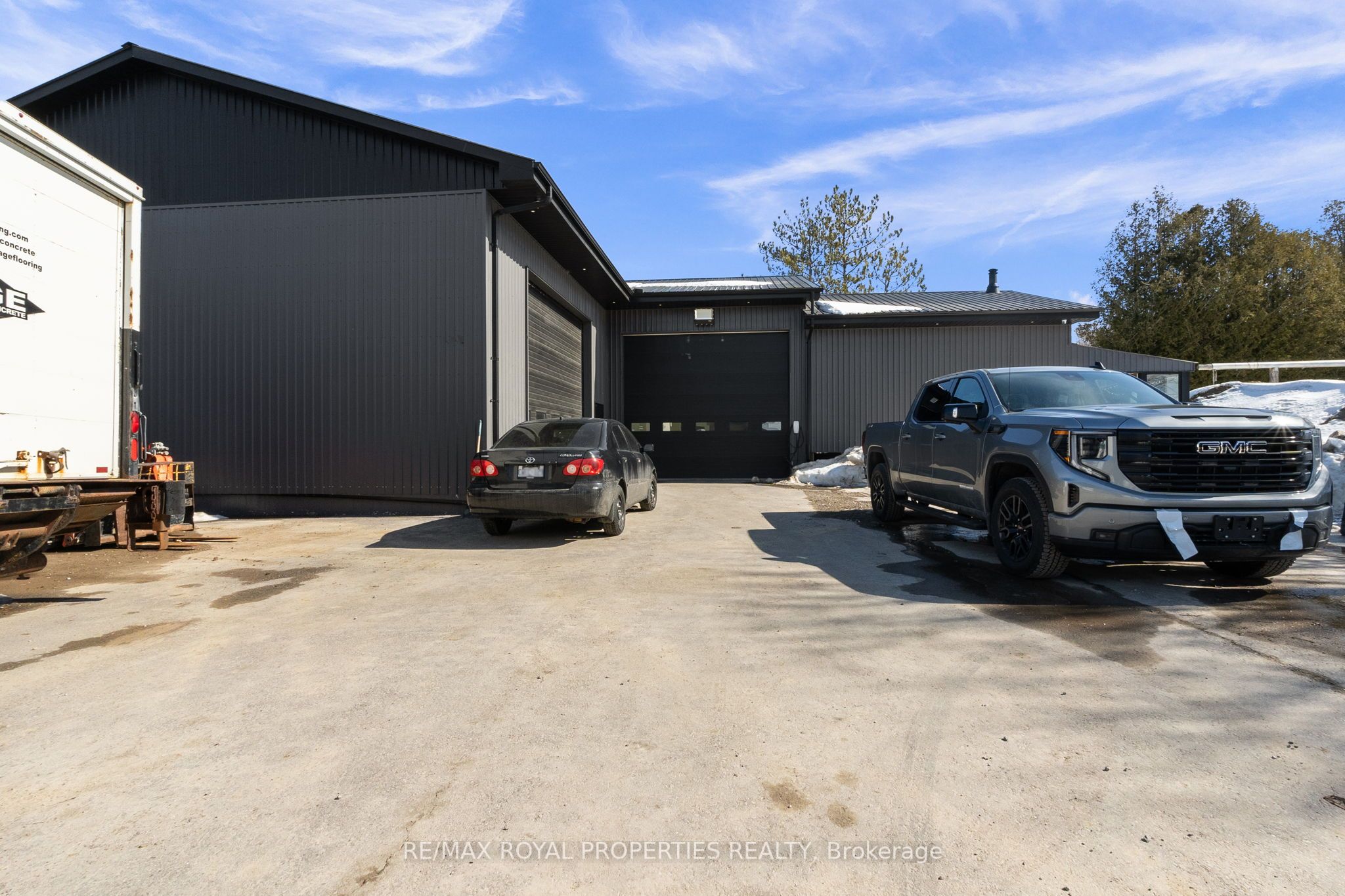 11151 Simcoe Street Property Photo 9