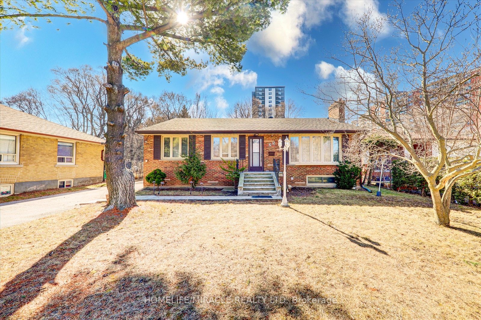 23 Dunelm Street Property Photo