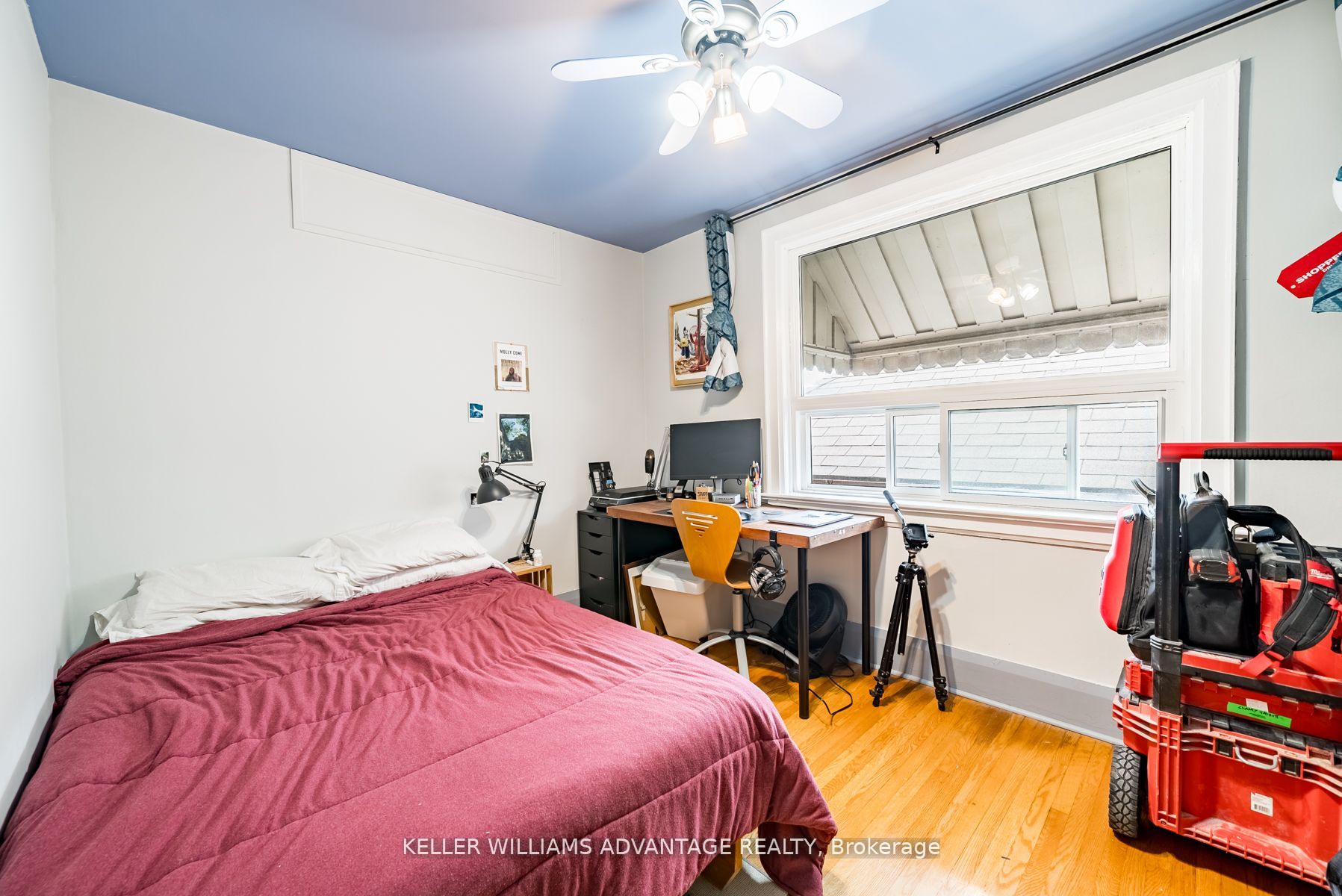 462&464 Sammon Avenue Property Photo 8