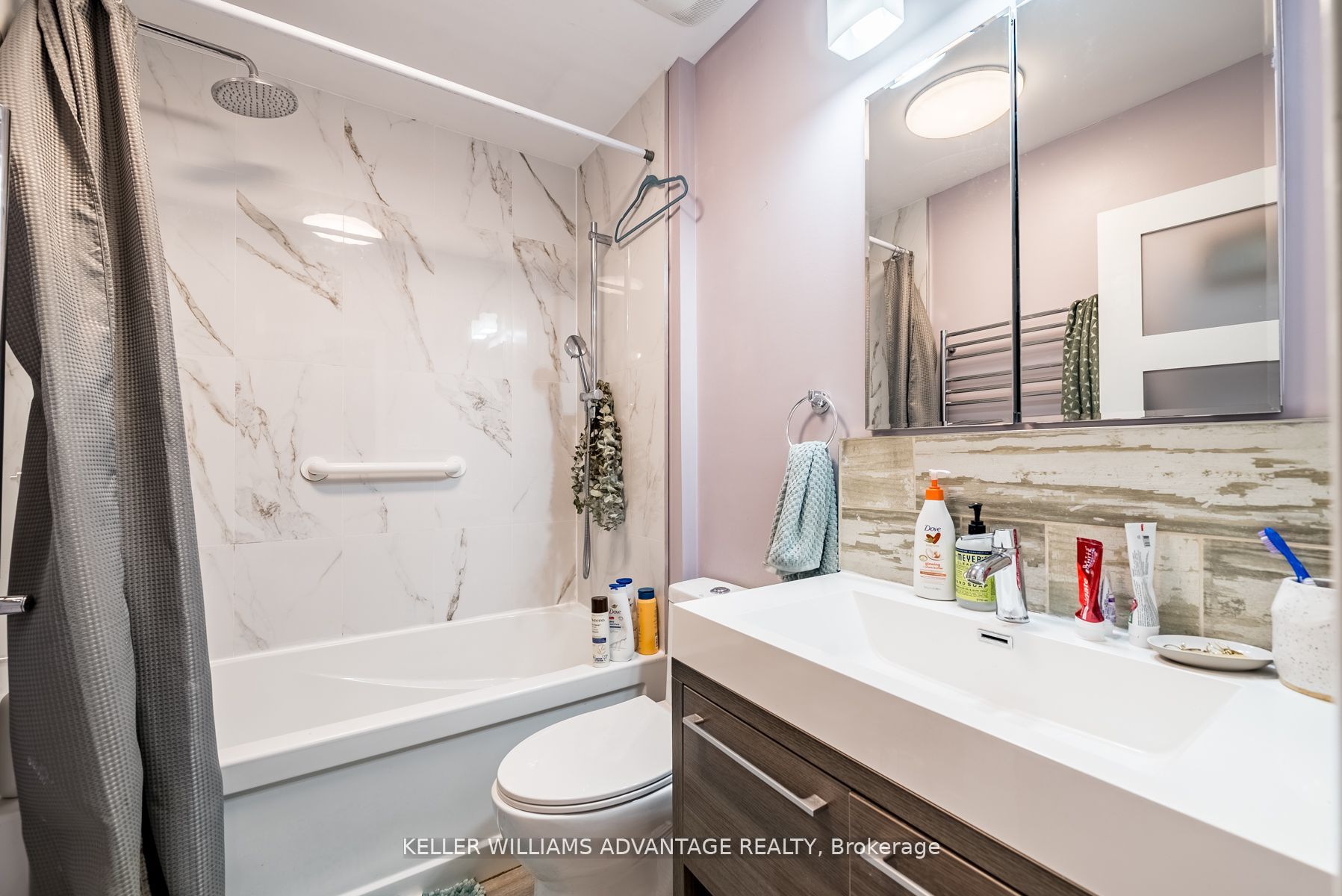 462&464 Sammon Avenue Property Photo 10