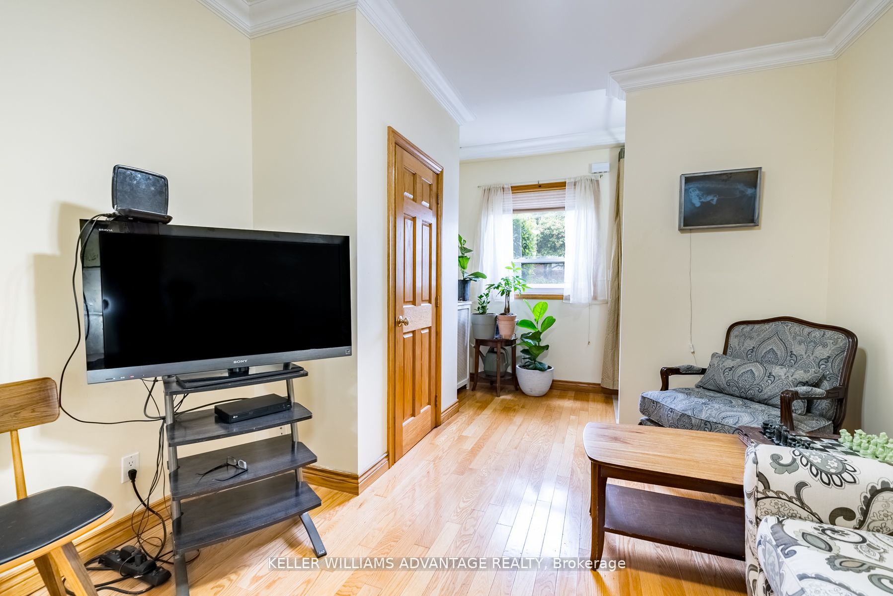 462&464 Sammon Avenue Property Photo 18