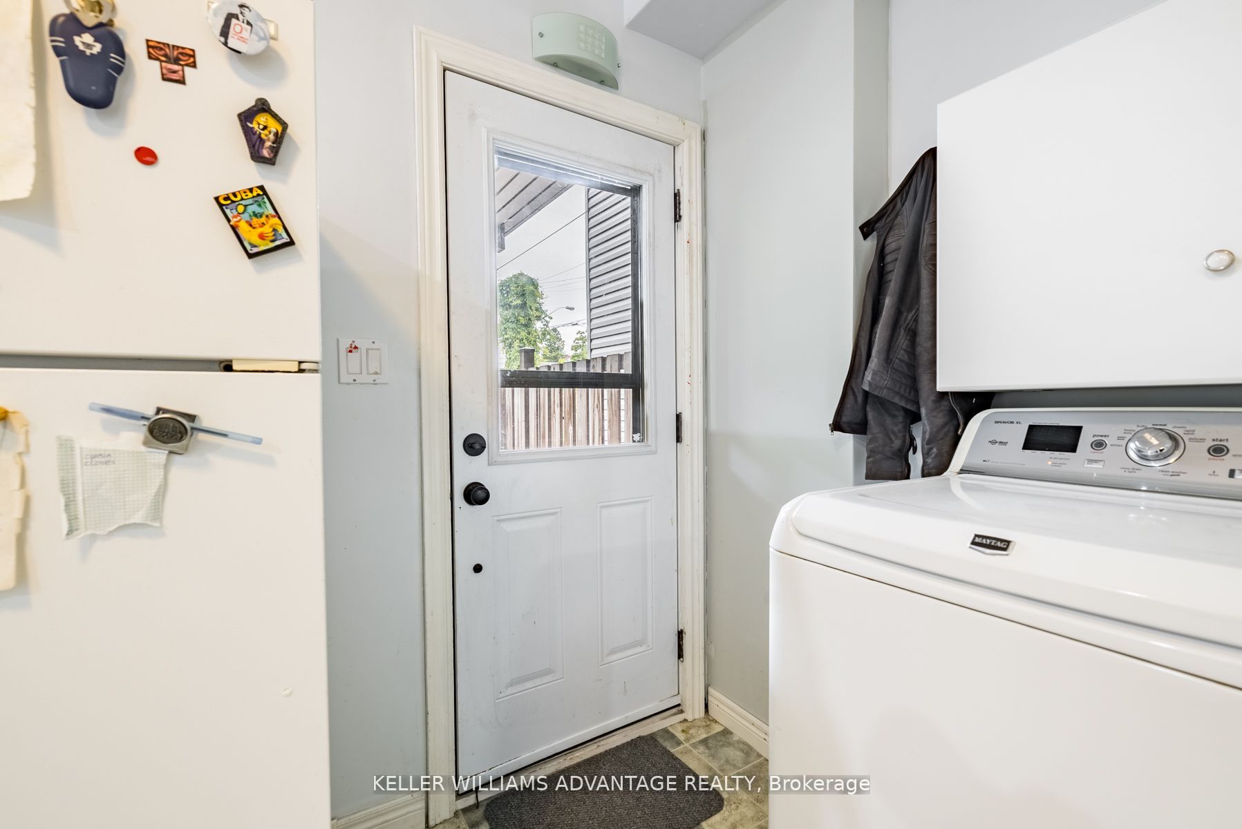 462&464 Sammon Avenue Property Photo 24