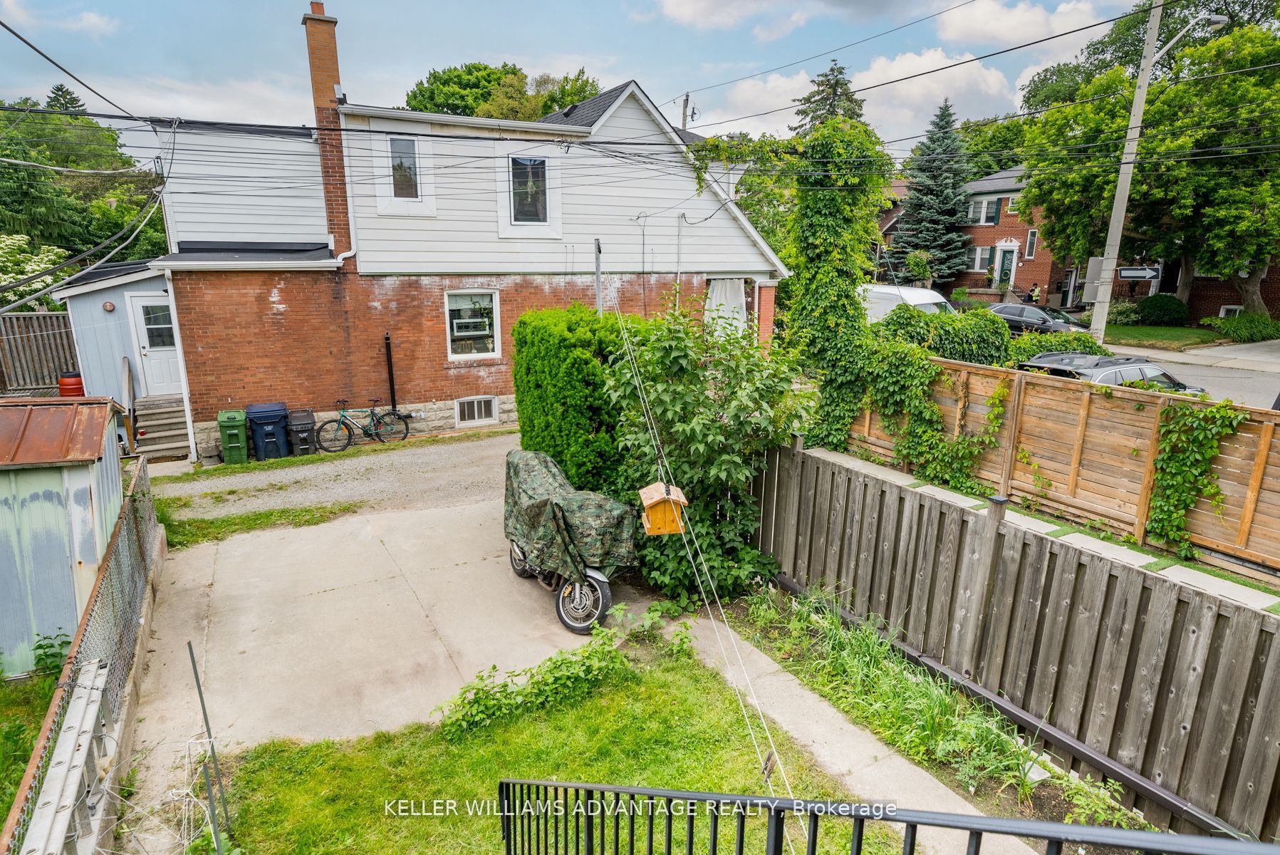 462&464 Sammon Avenue Property Photo 35