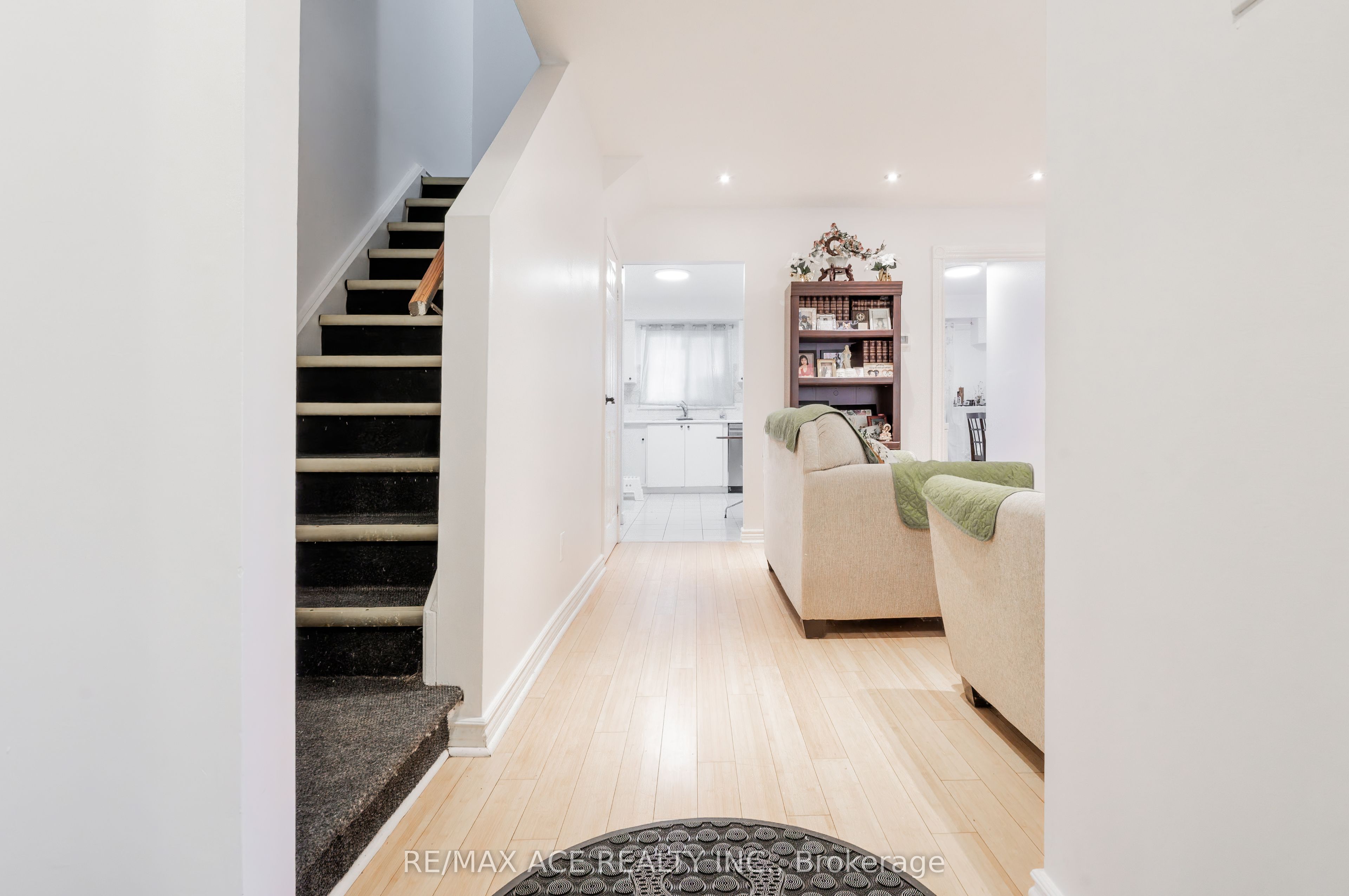50 Parsell Square Property Photo 8