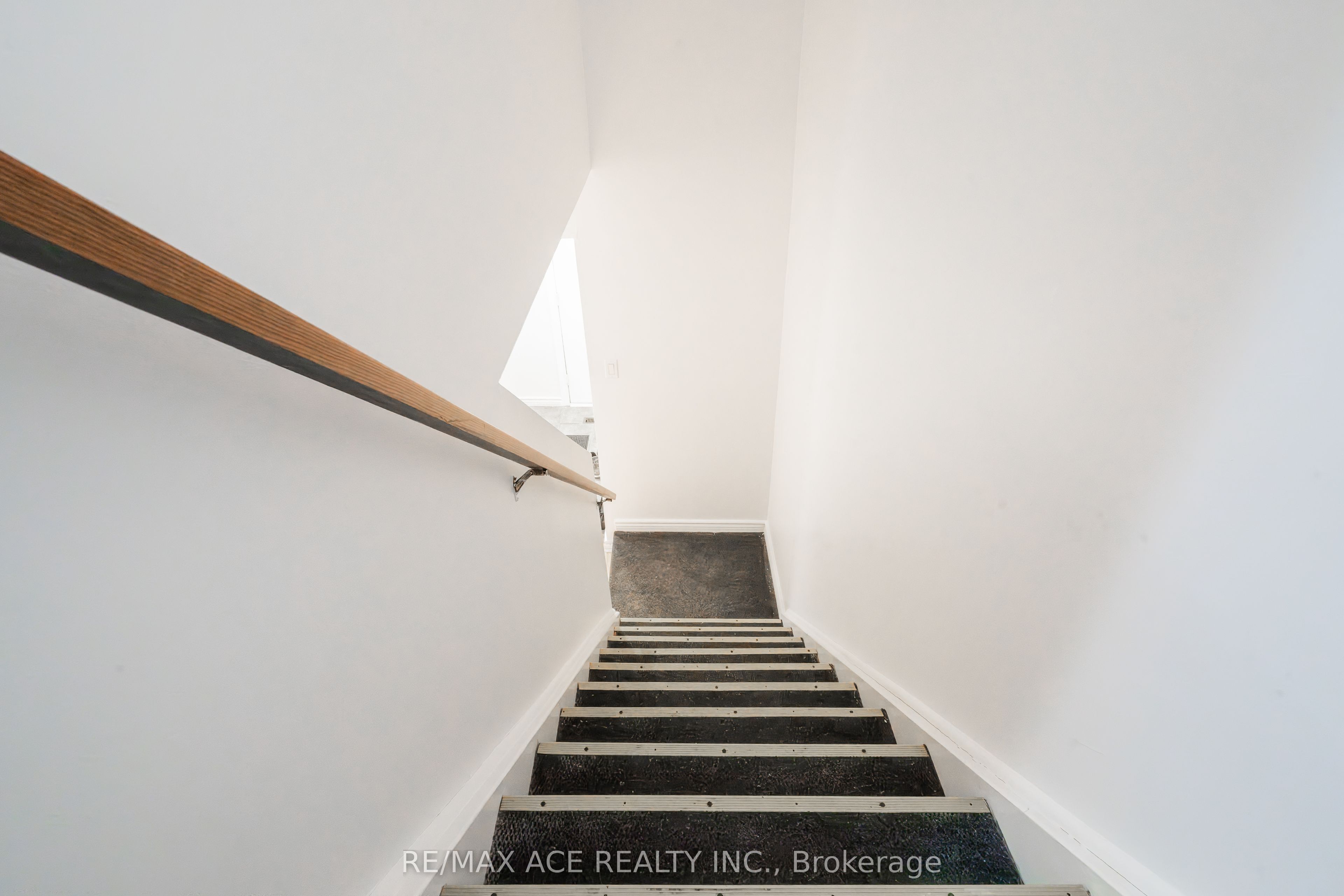 50 Parsell Square Property Photo 16