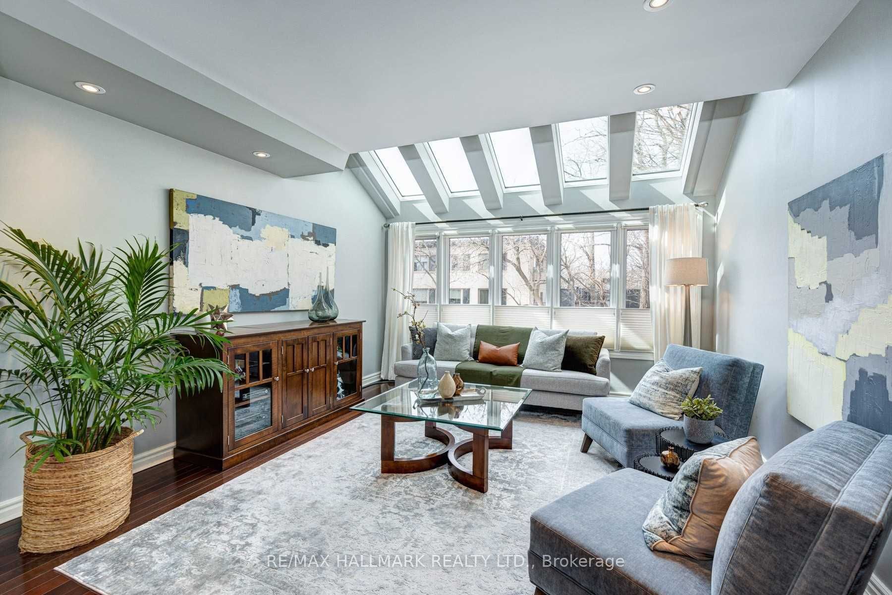 10a Victoria Park Avenue Property Photo
