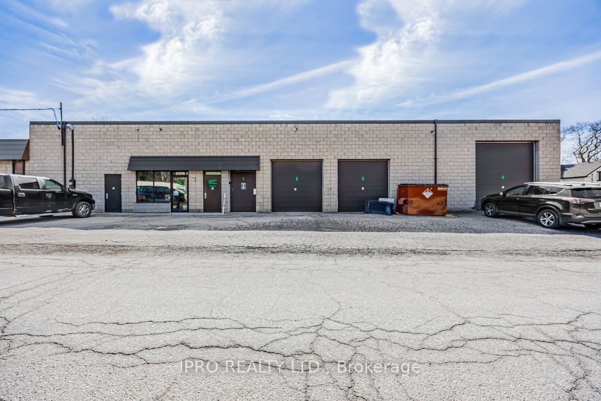 5014 Old Brock Road Property Photo 4