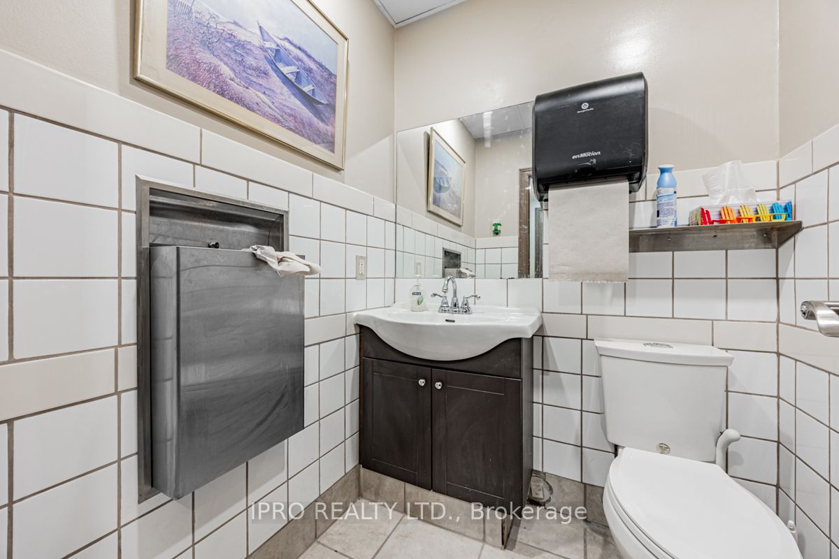 5014 Old Brock Road Property Photo 10