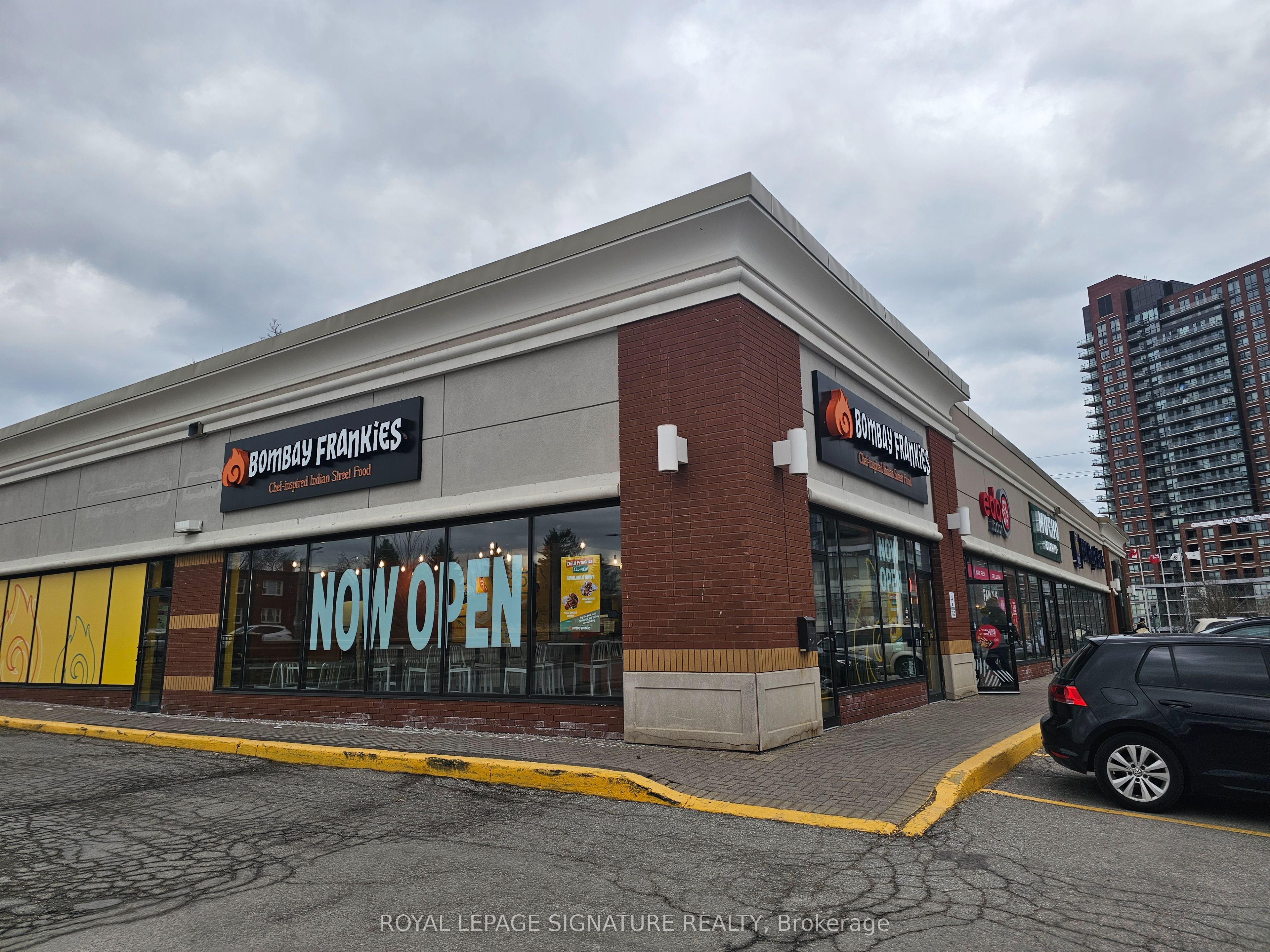 #4 - 320 Harwood Avenue Property Photo 1
