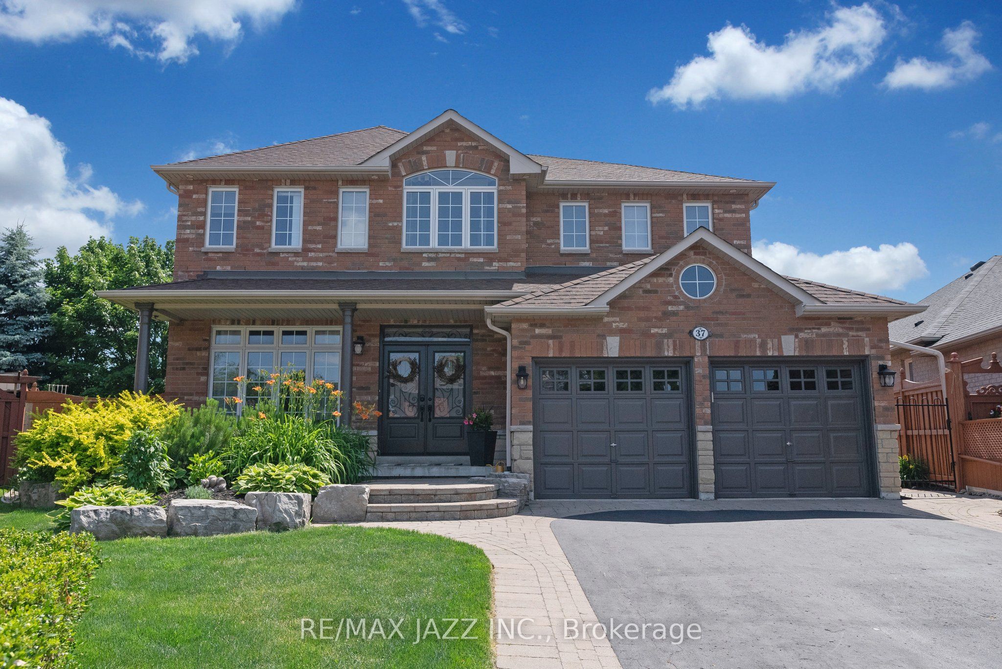 37 Bridle Court Property Photo 2