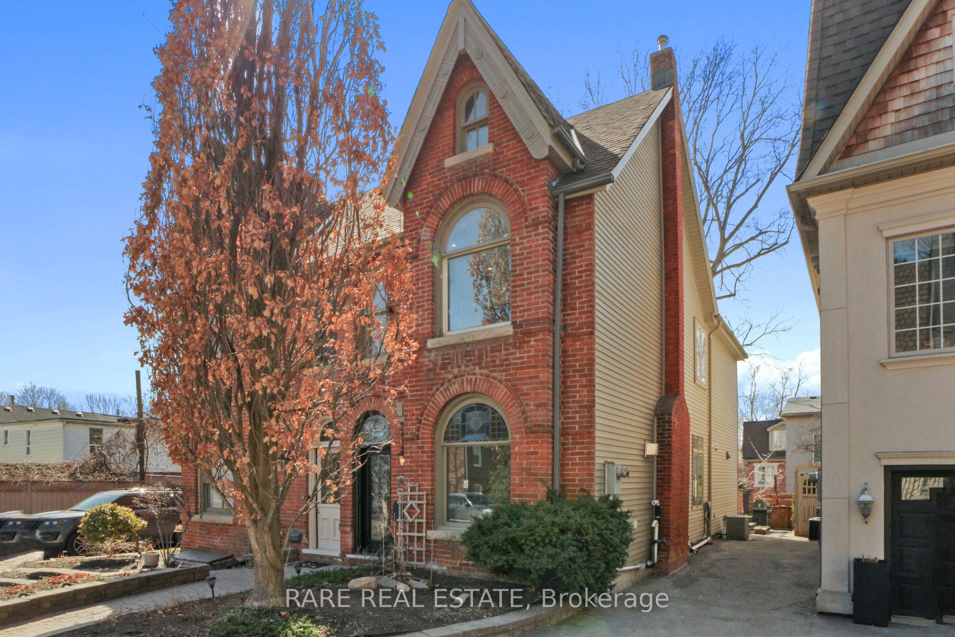 130 Edgewood Avenue Property Photo