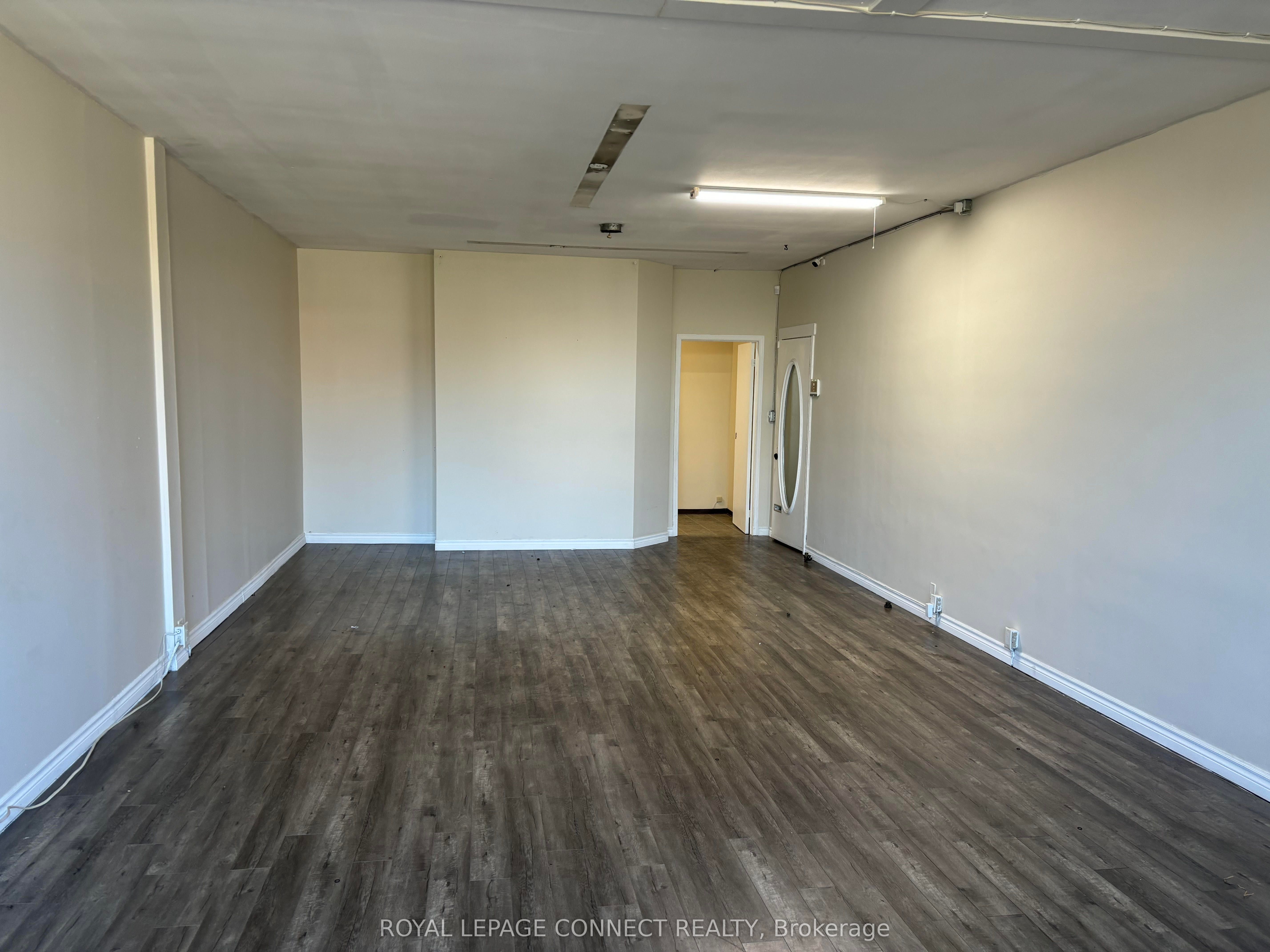 #1 - 62 Harwood Avenue Property Photo 8