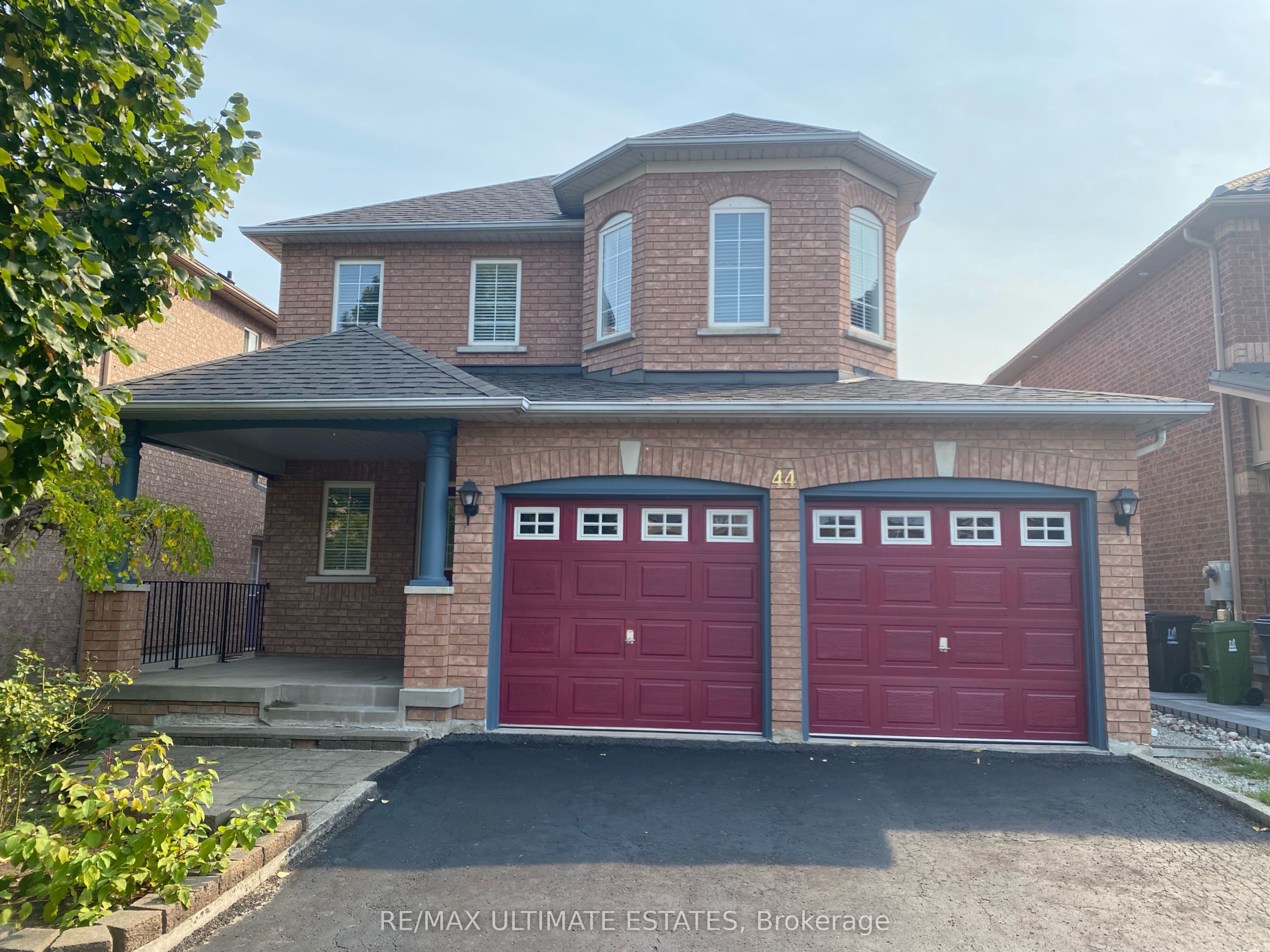 44 Candlebrook Crescent Property Photo