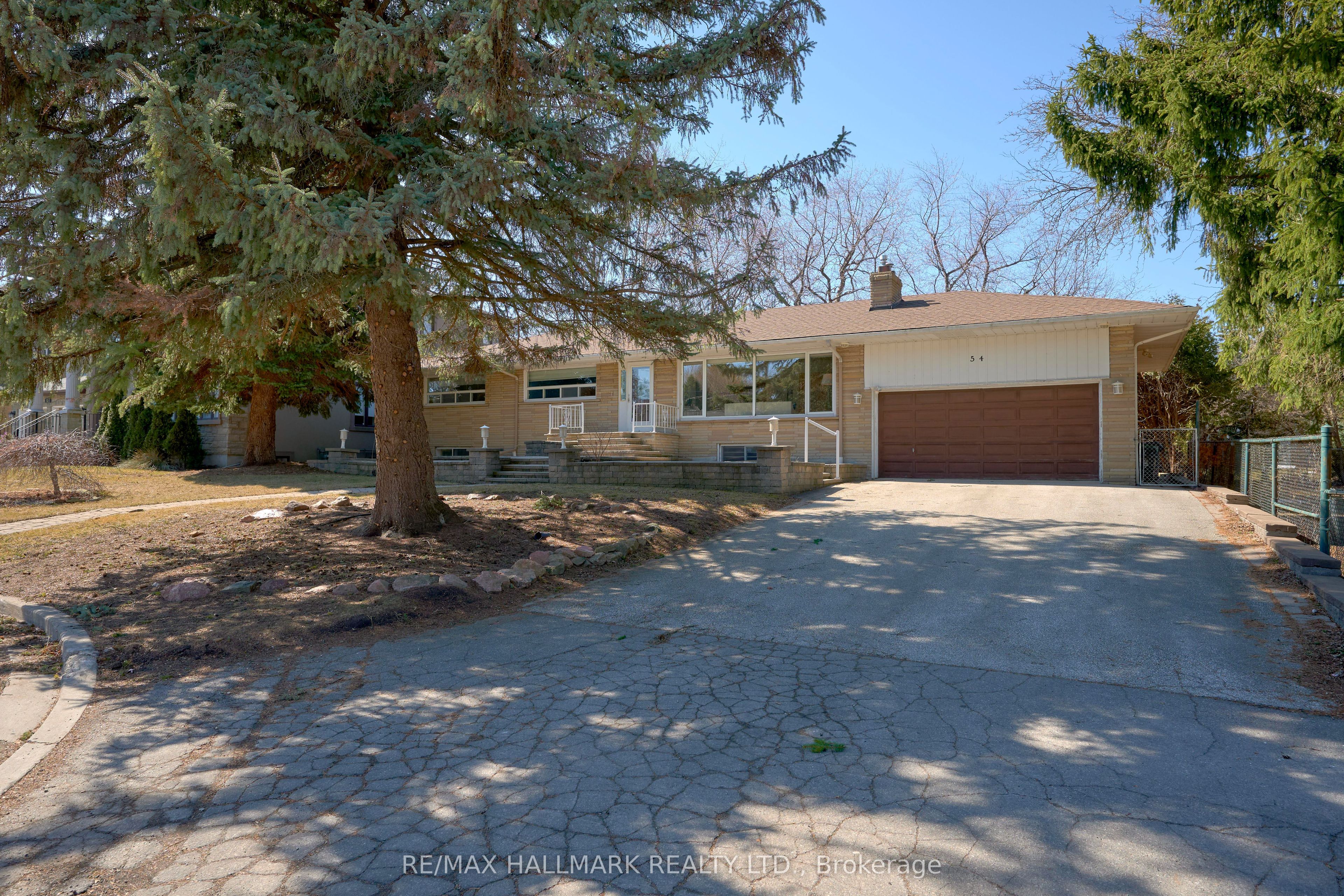 54 Heathfield Drive Property Photo
