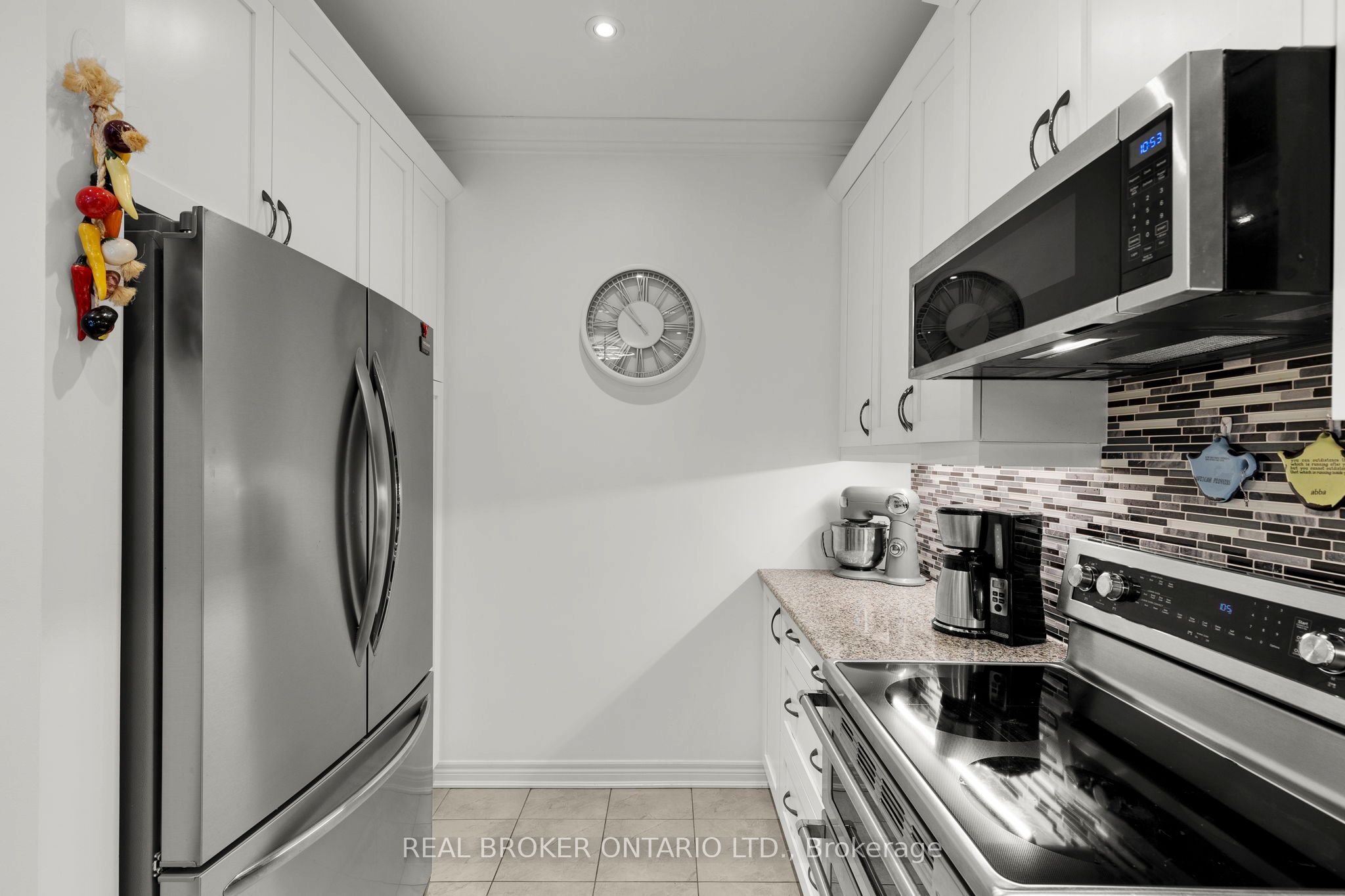 3305 Summerhill Way Property Photo 10