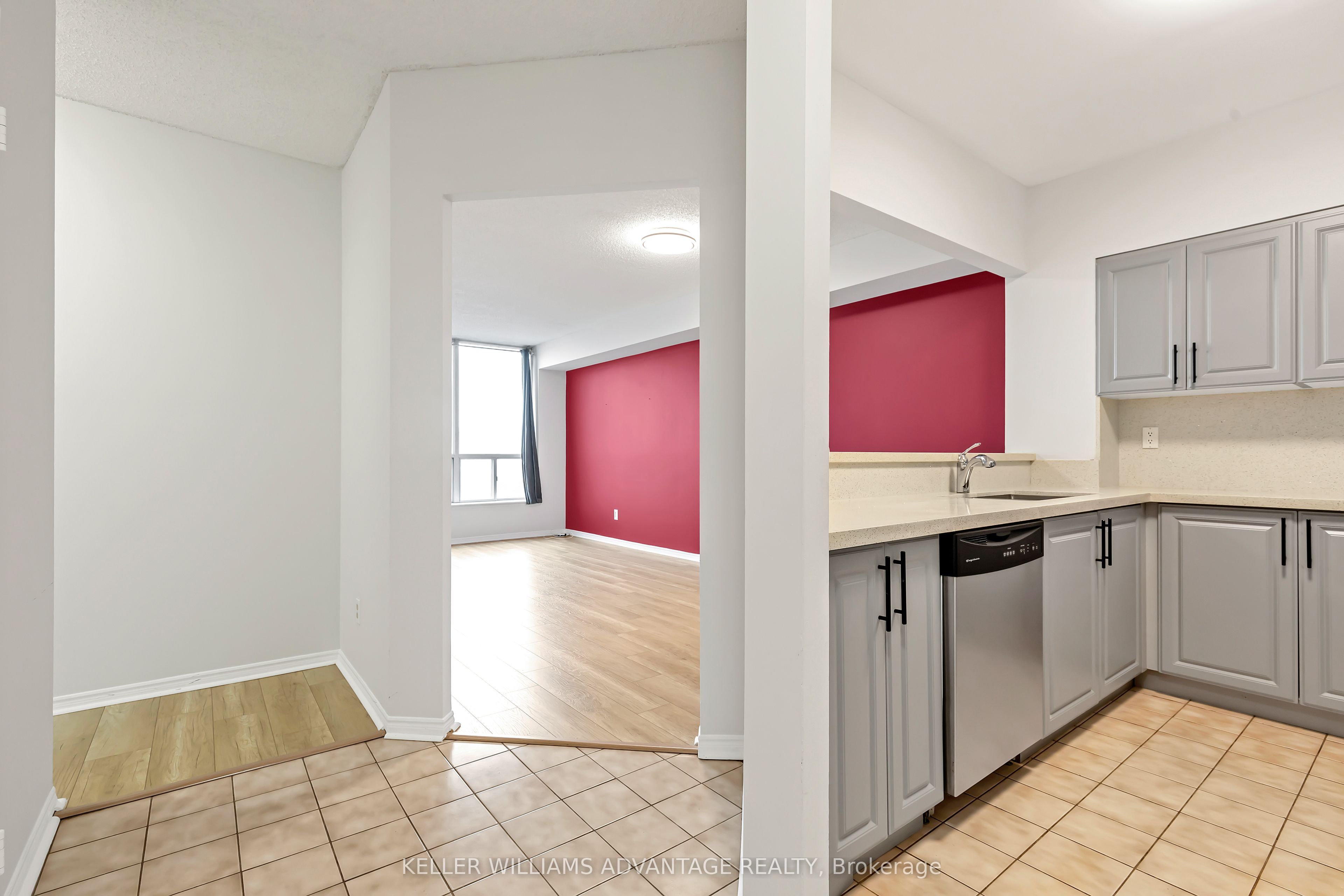 #1010 - 410 Mclevin Avenue Property Photo 7