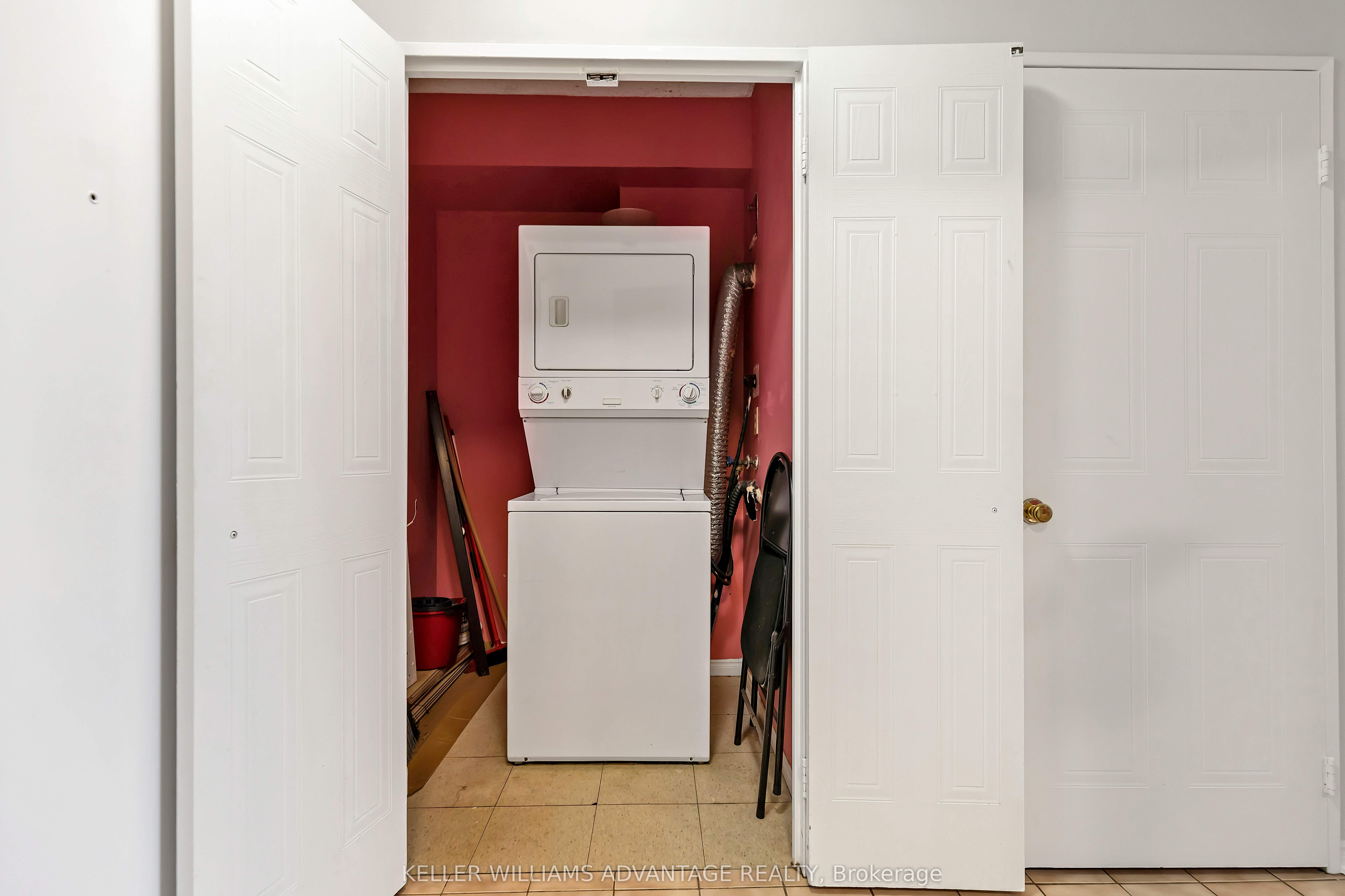#1010 - 410 Mclevin Avenue Property Photo 22