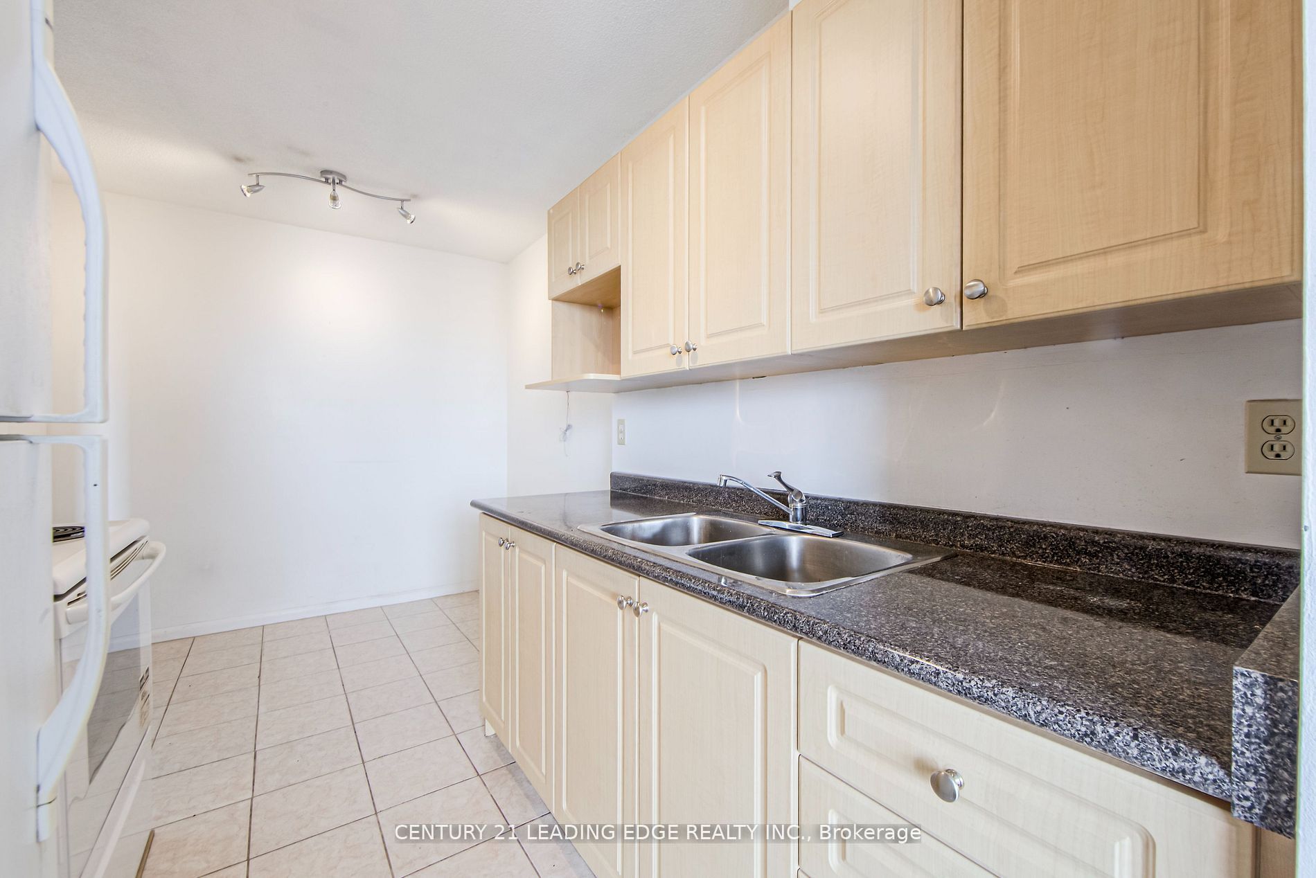 #912 - 1250 Bridletowne Circle Property Photo 7