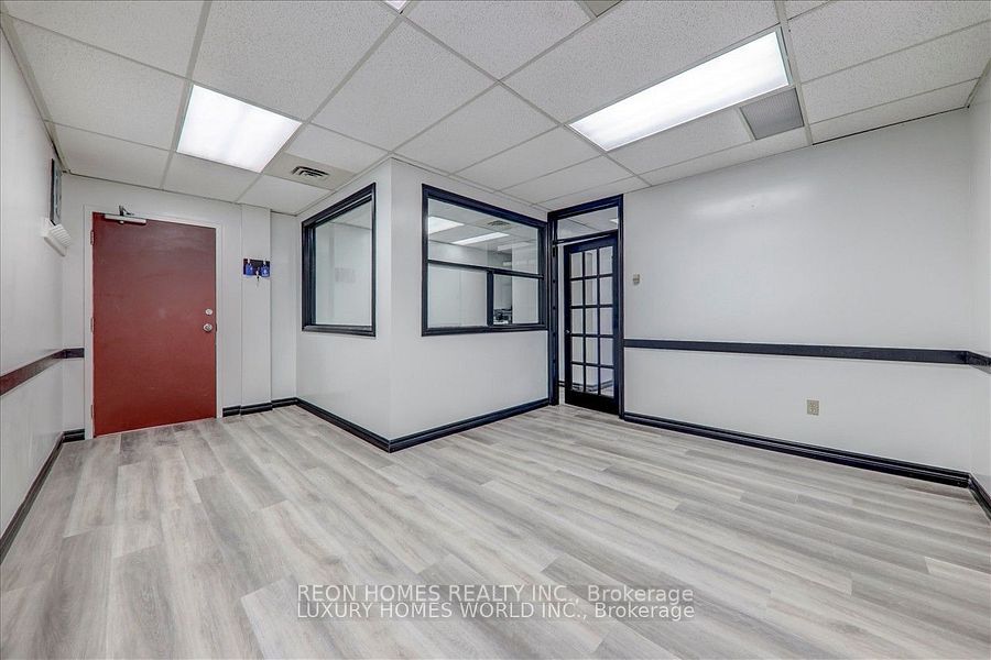 #301 - 3852 Finch Avenue Property Photo 6