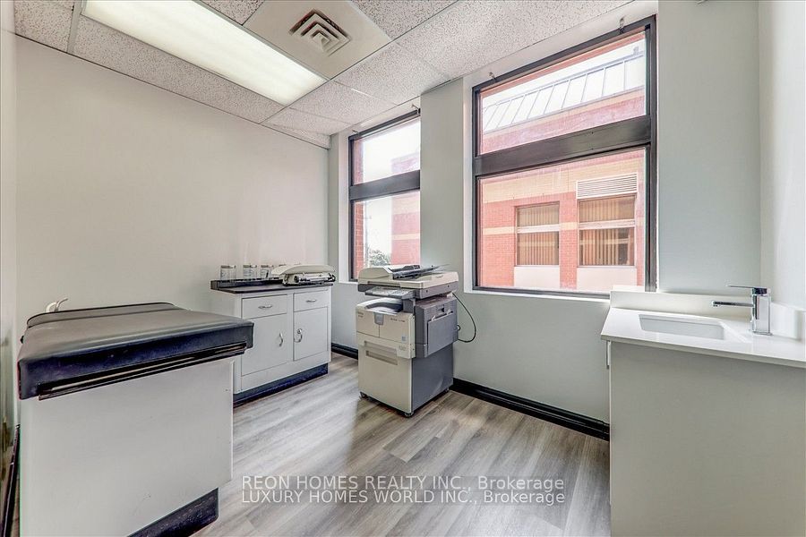 #301 - 3852 Finch Avenue Property Photo 11