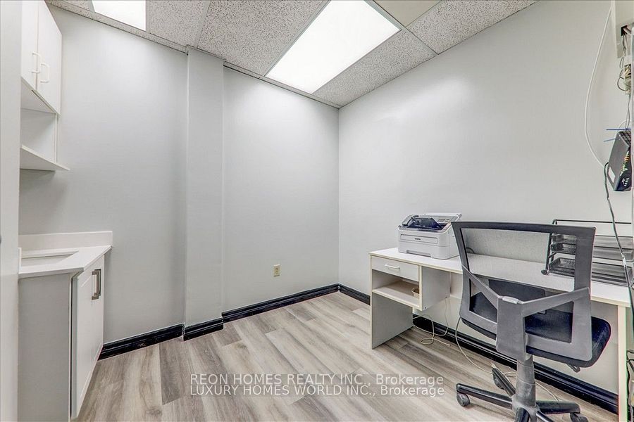 #301 - 3852 Finch Avenue Property Photo 16