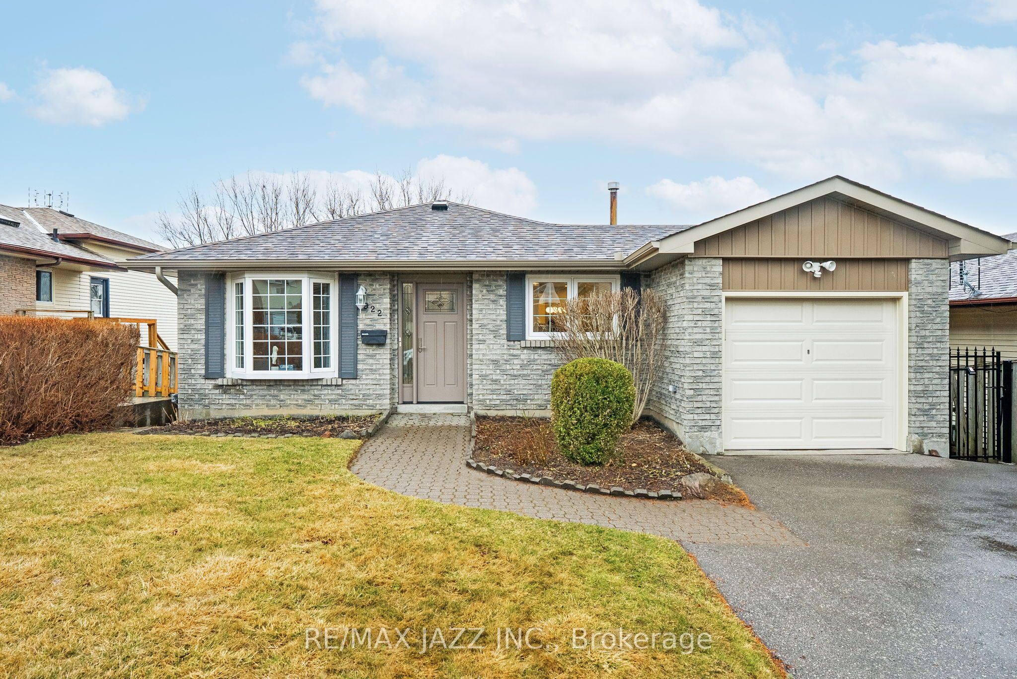 922 Southdown Dr Property Photo
