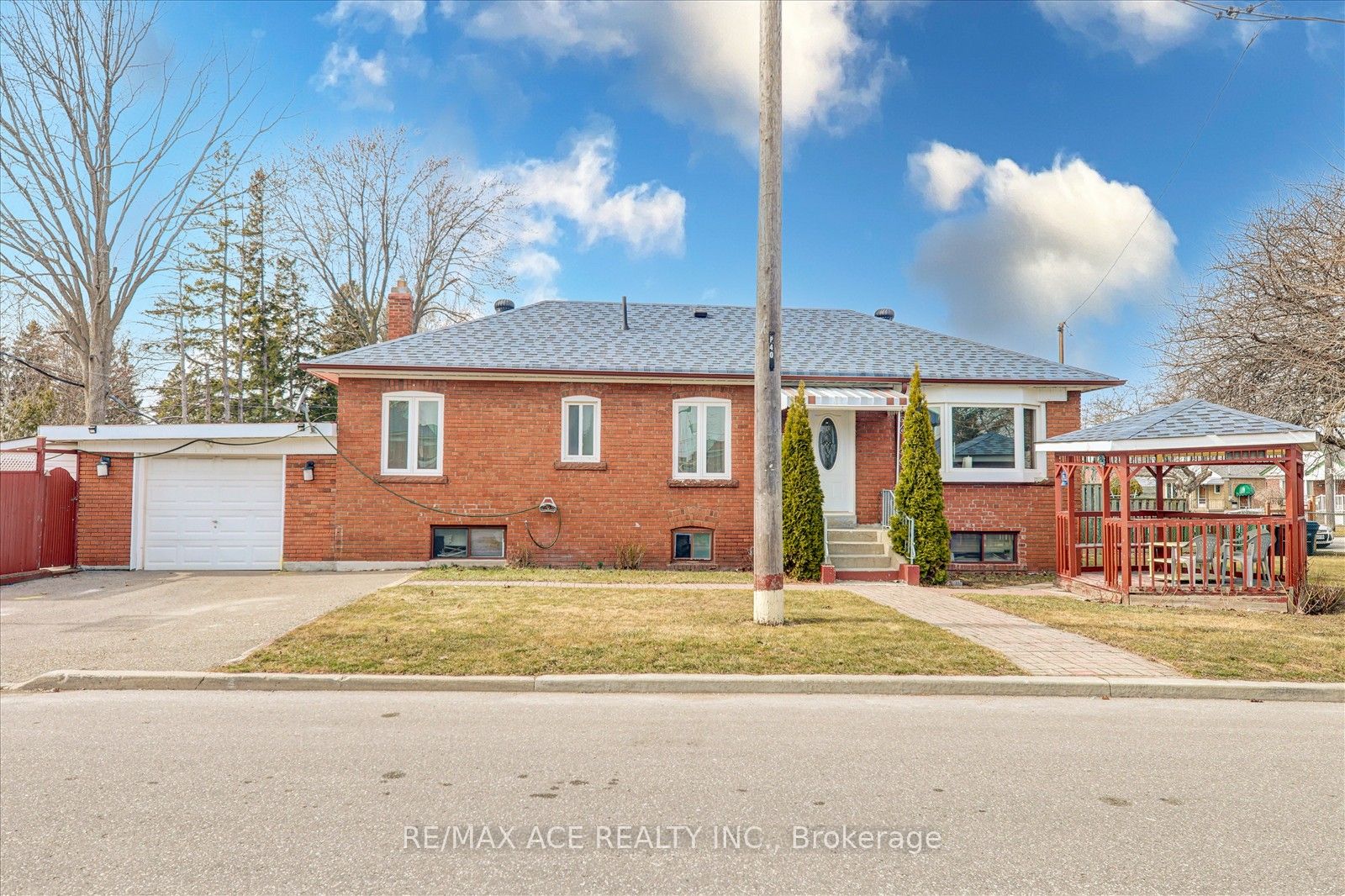 Real Estate Main Image