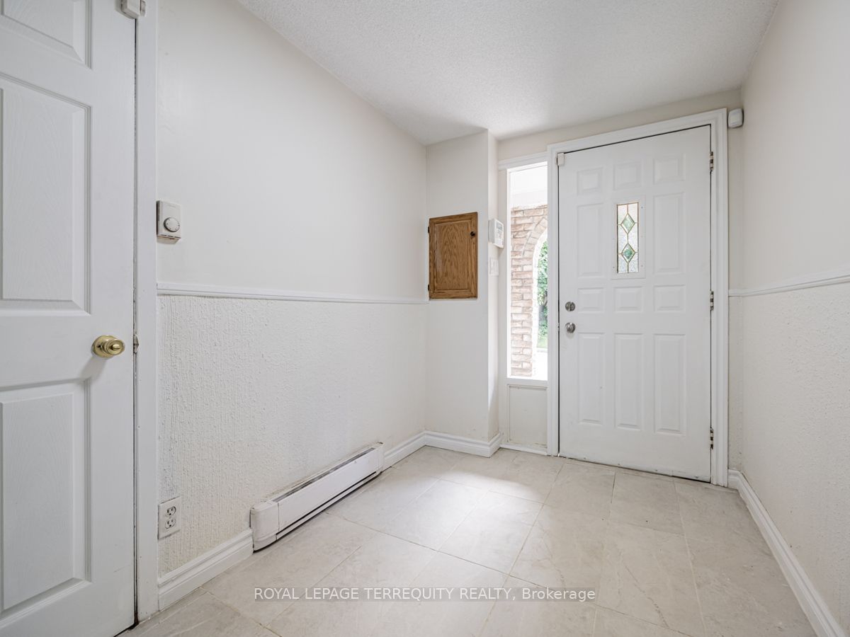 21 Rockwood Drive 23 Property Photo 2